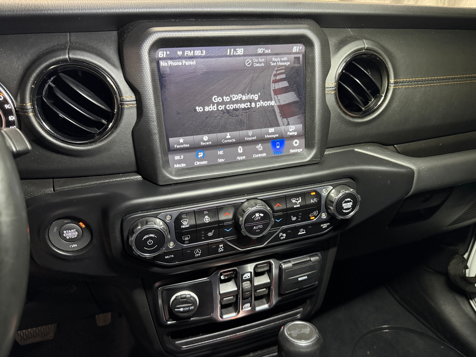 Thumbnail: 2022 Jeep Wrangler - 3