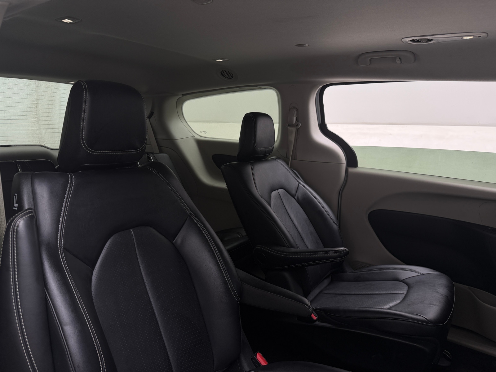 Thumbnail: 2024 Chrysler Pacifica - 5