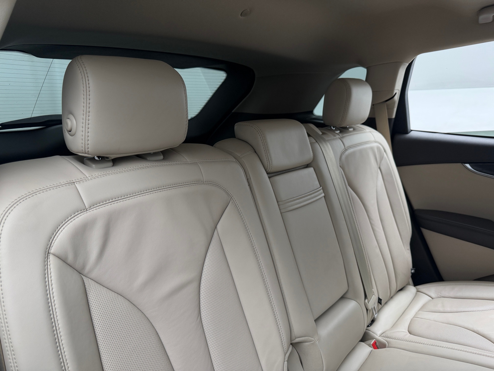 Thumbnail: 2019 Lincoln Nautilus - 5