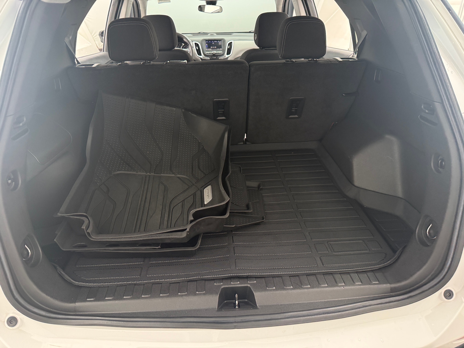 Thumbnail: 2022 Chevrolet Equinox - 6