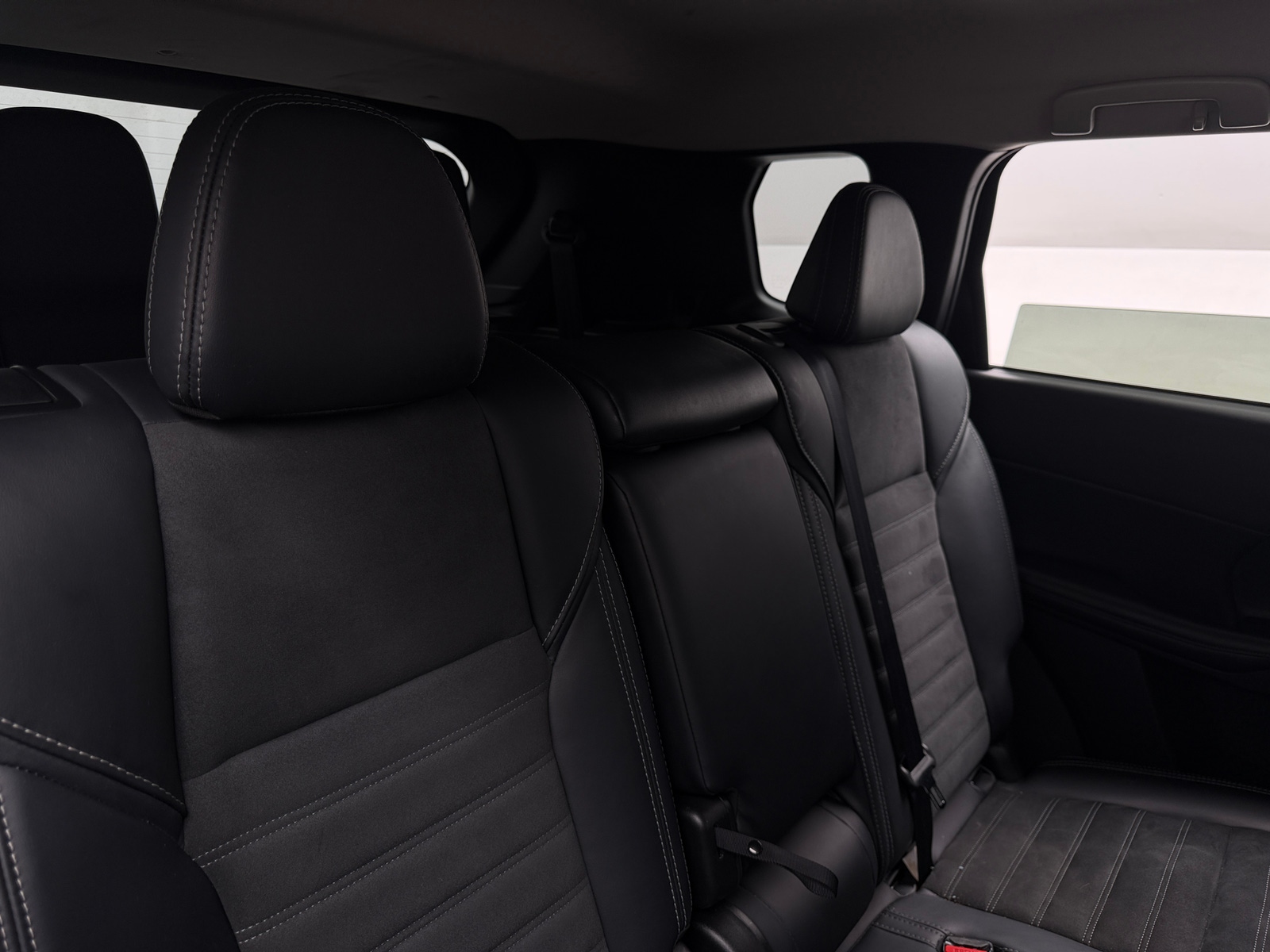 Thumbnail: 2024 Mitsubishi Outlander - 5
