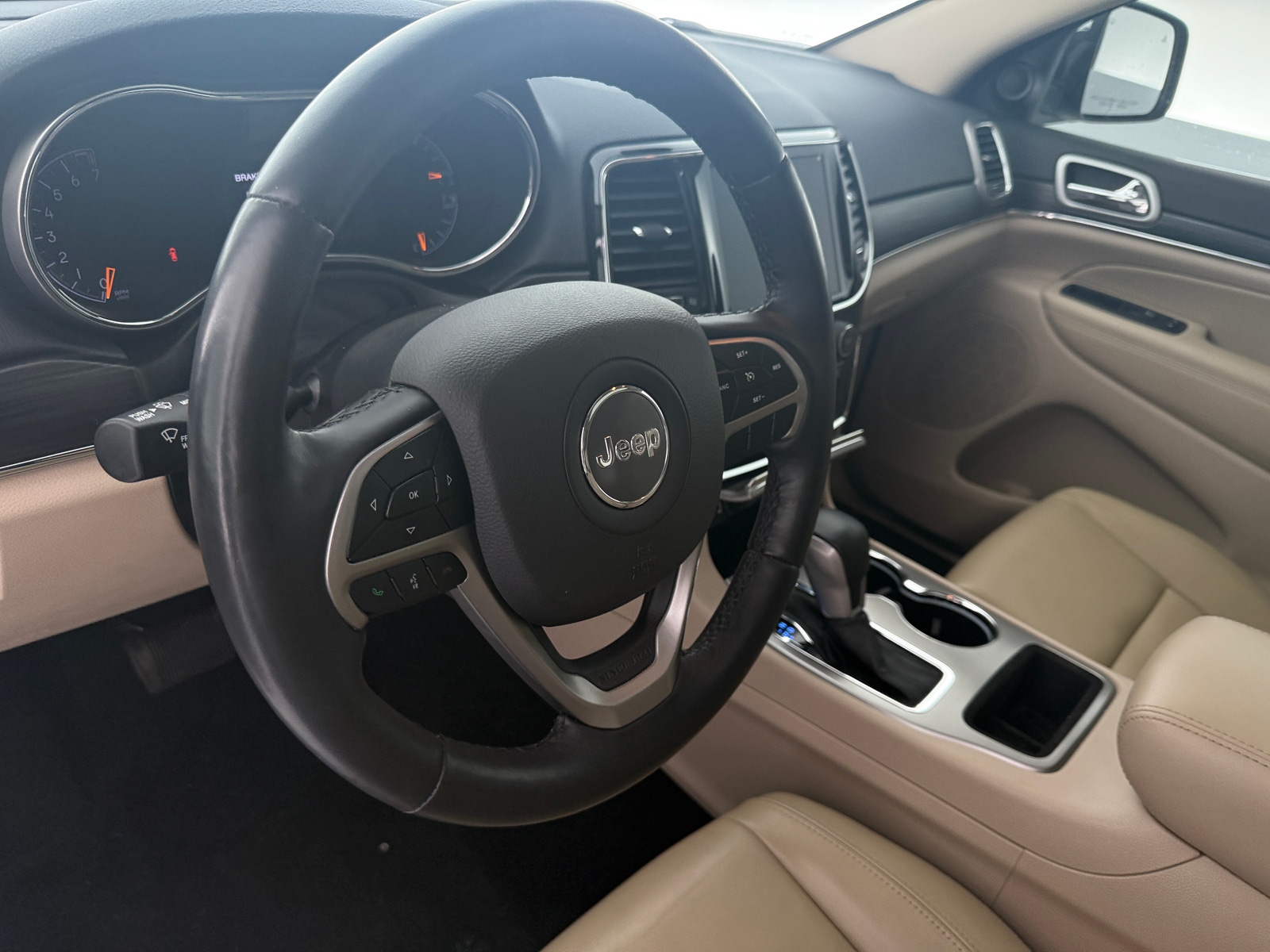 Thumbnail: 2022 Jeep Grand Cherokee - 4