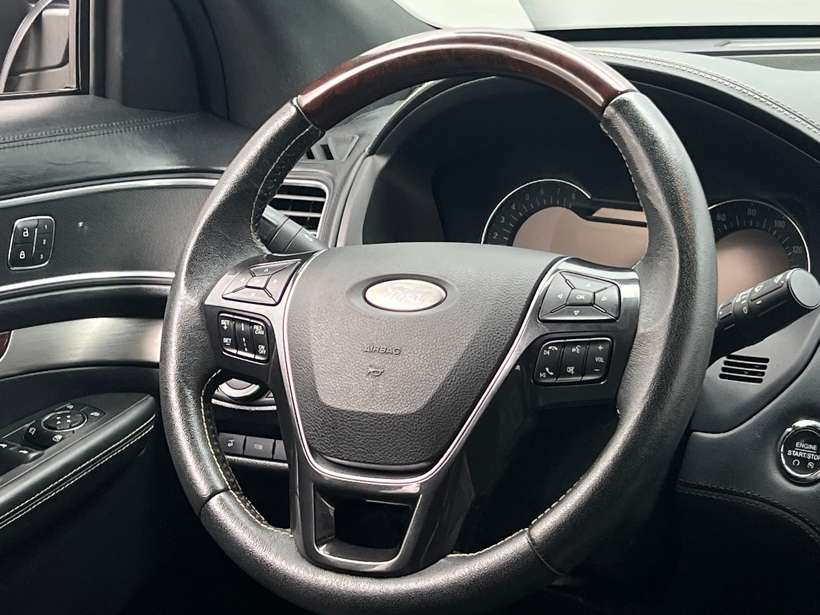 Thumbnail: 2017 Ford Explorer - 4