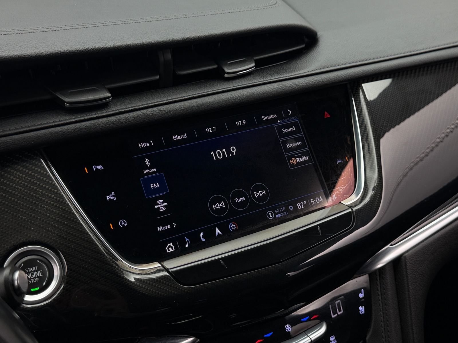 Thumbnail: 2021 Cadillac XT6 - 3