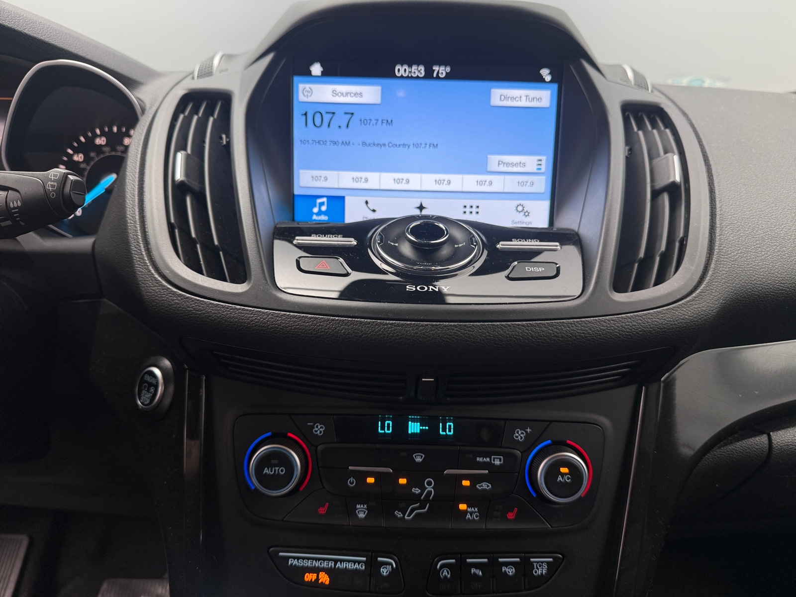 Thumbnail: 2018 Ford Escape - 3