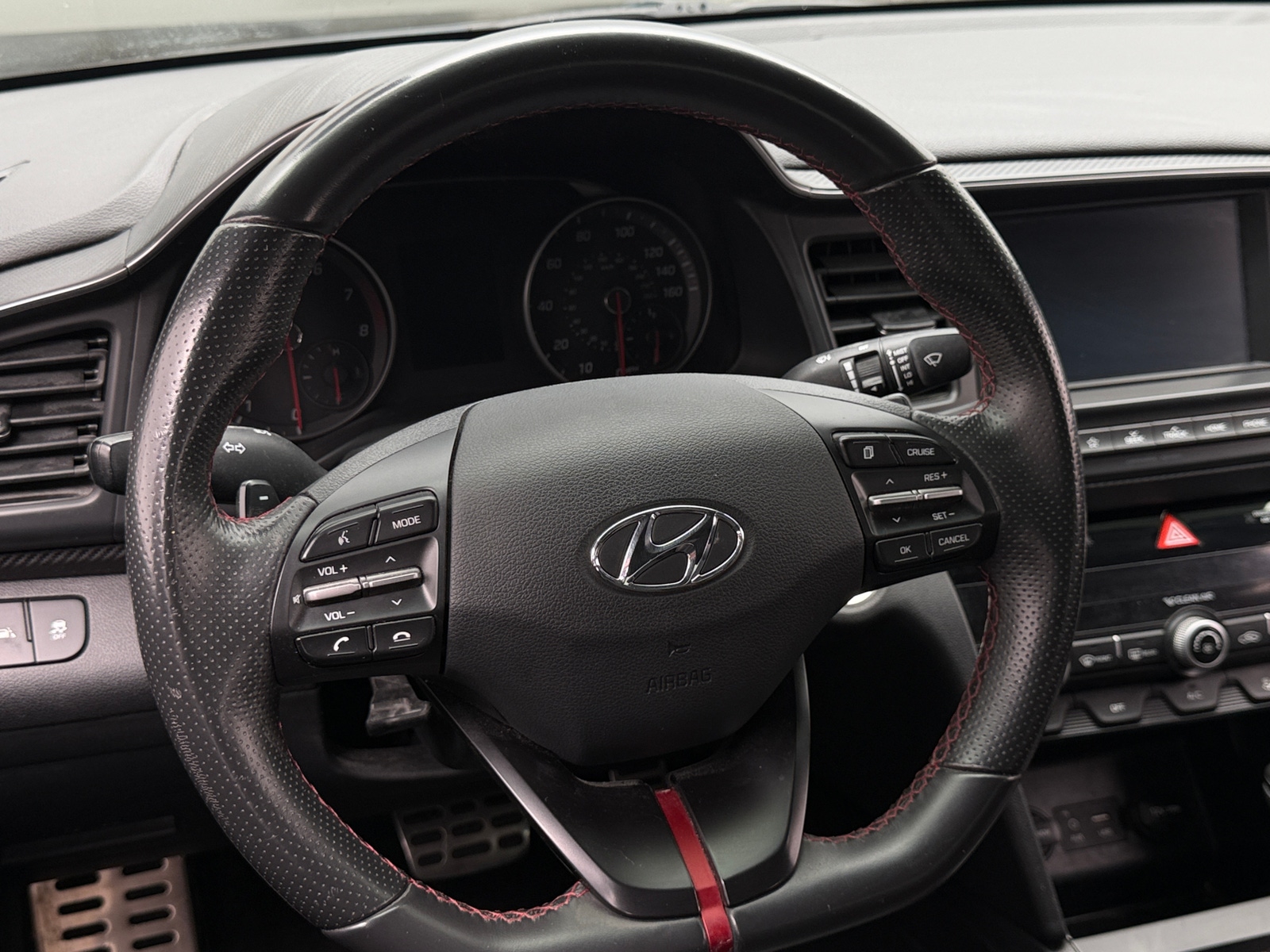 Thumbnail: 2020 Hyundai Elantra - 4