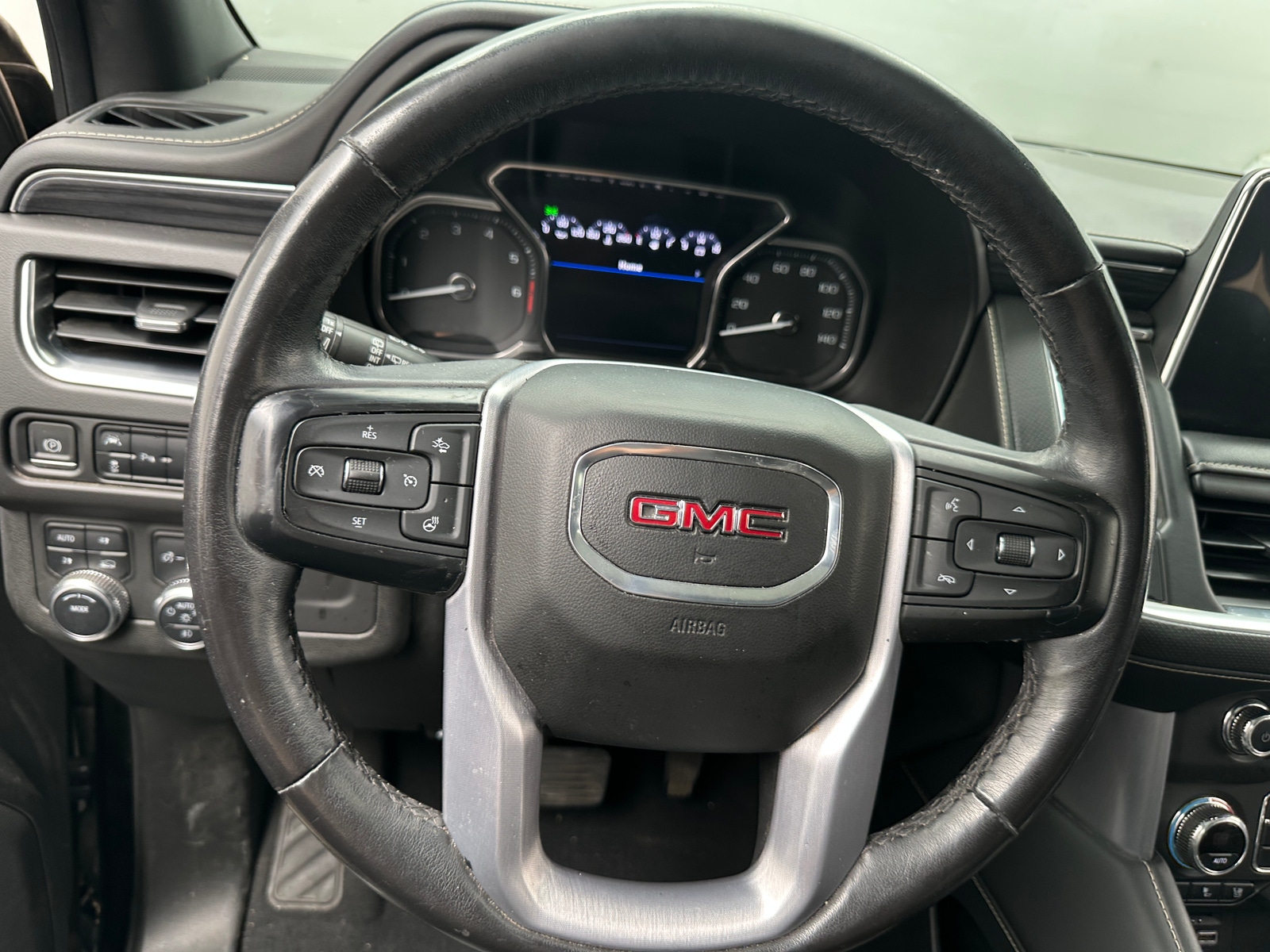 Thumbnail: 2021 GMC Yukon - 4