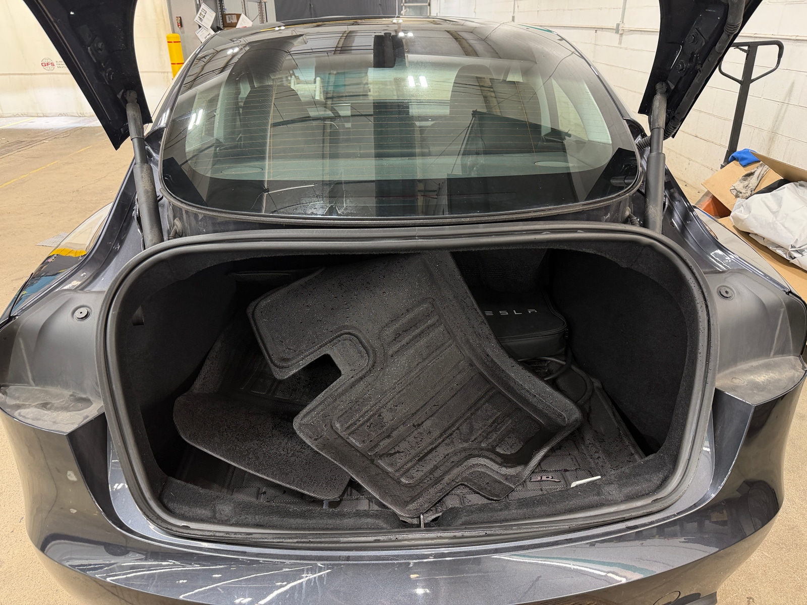 Thumbnail: 2024 Tesla Model 3 - 6