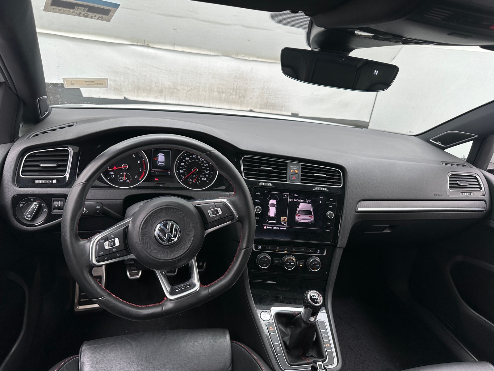 Thumbnail: 2019 Volkswagen Golf - 2