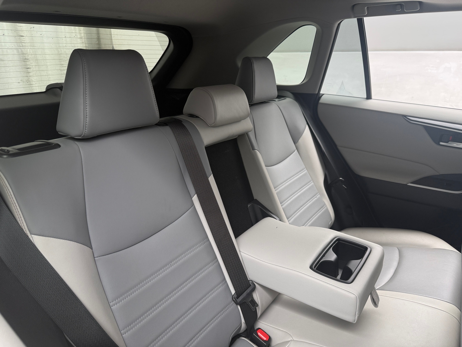 Thumbnail: 2019 Toyota RAV4 - 6