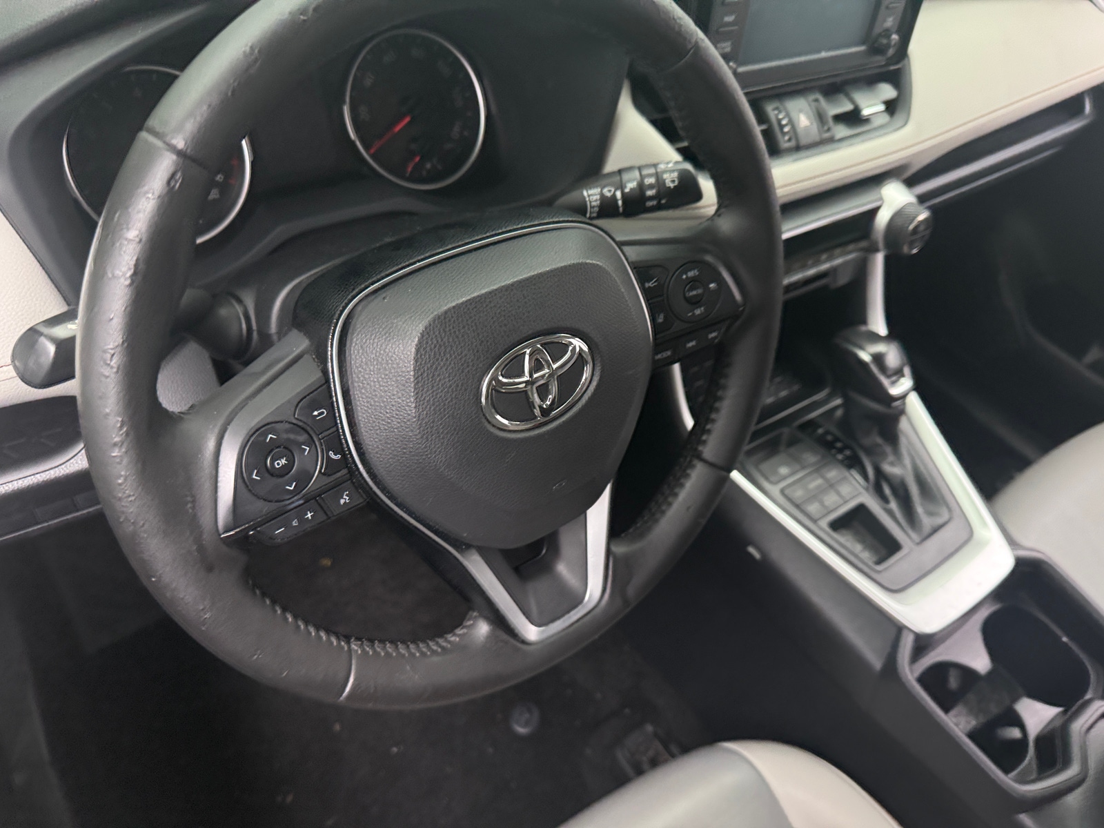 Thumbnail: 2019 Toyota RAV4 - 5