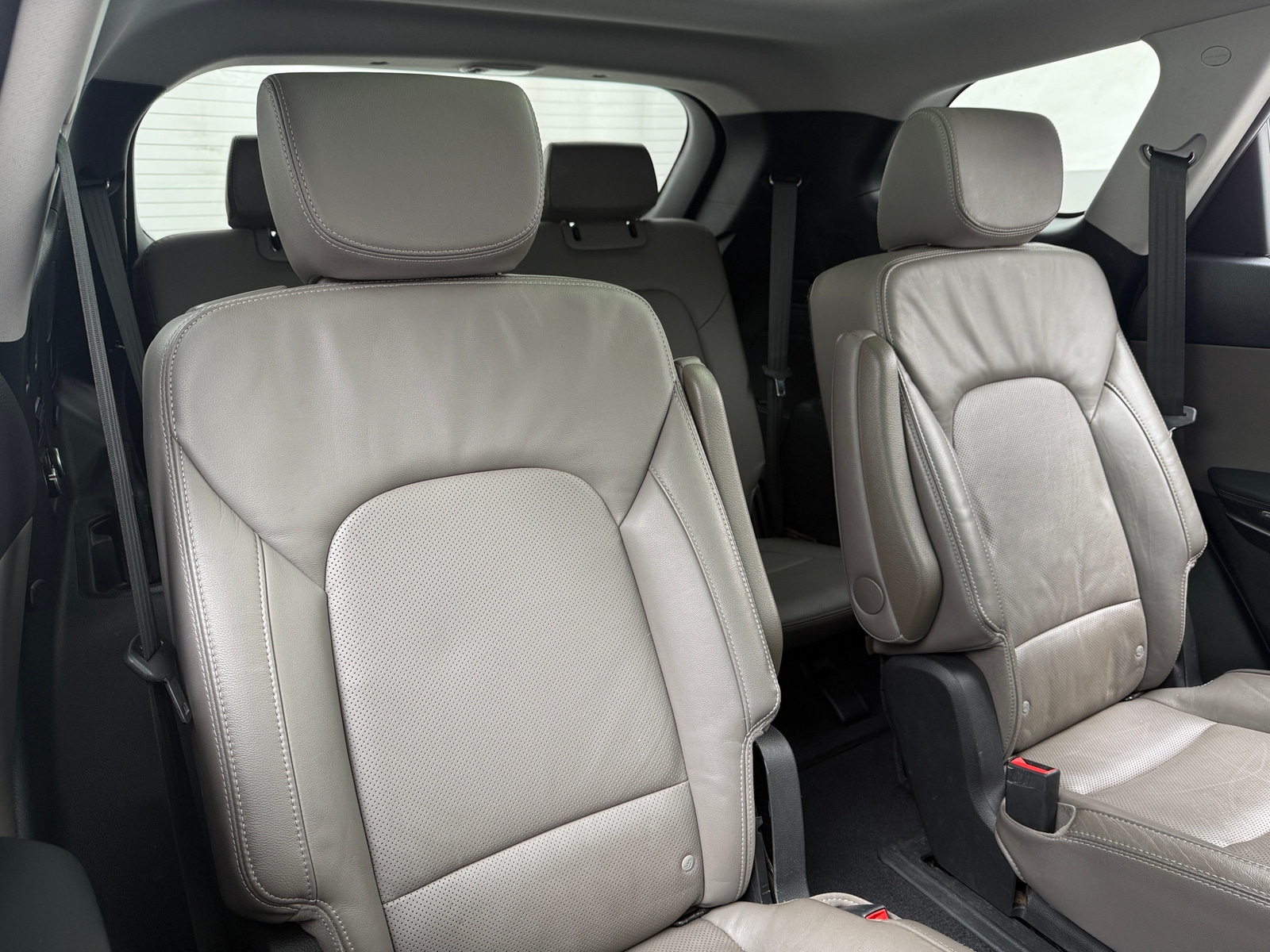 Thumbnail: 2015 Hyundai Santa Fe - 5