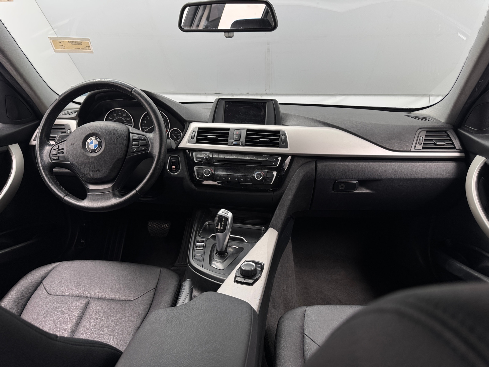 Thumbnail: 2018 BMW 3 Series - 2