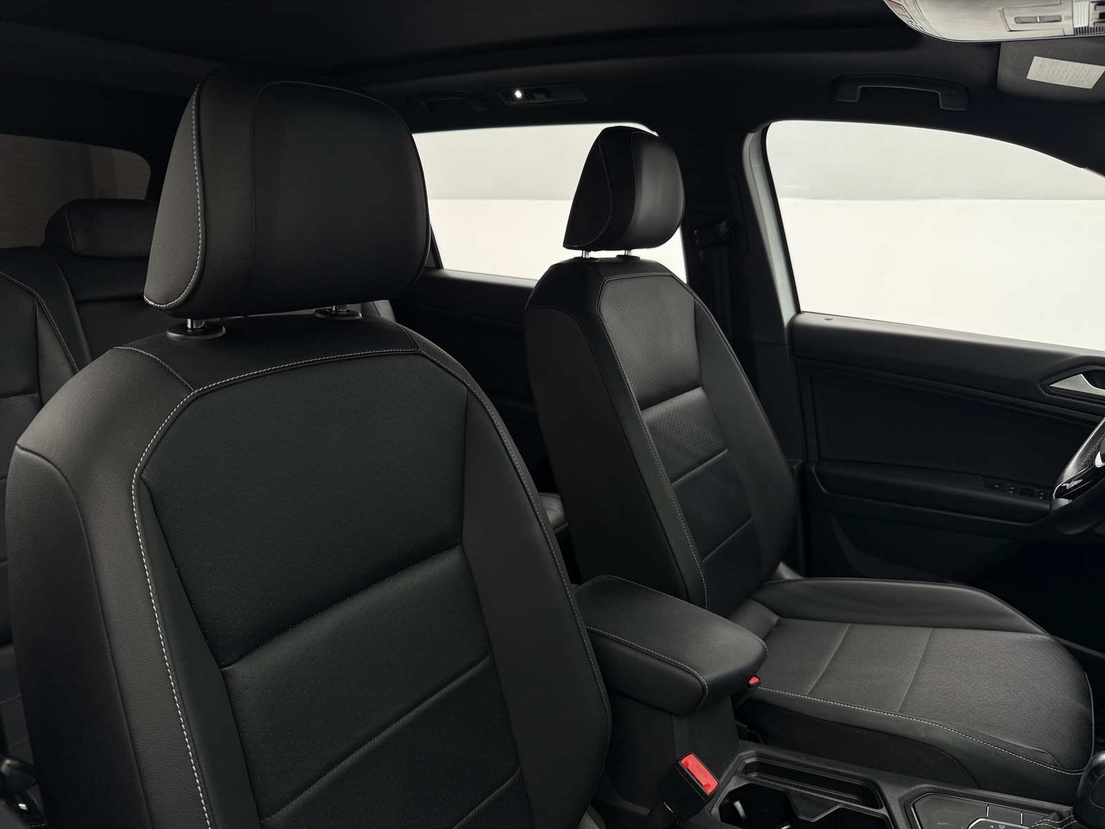 Thumbnail: 2021 Volkswagen Tiguan - 2