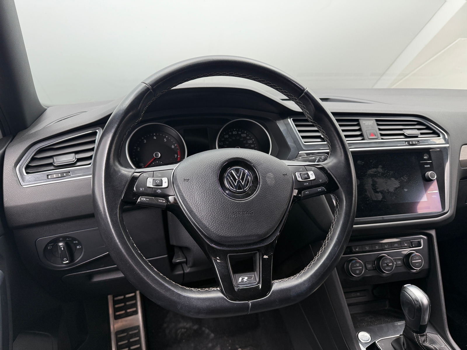 Thumbnail: 2021 Volkswagen Tiguan - 5