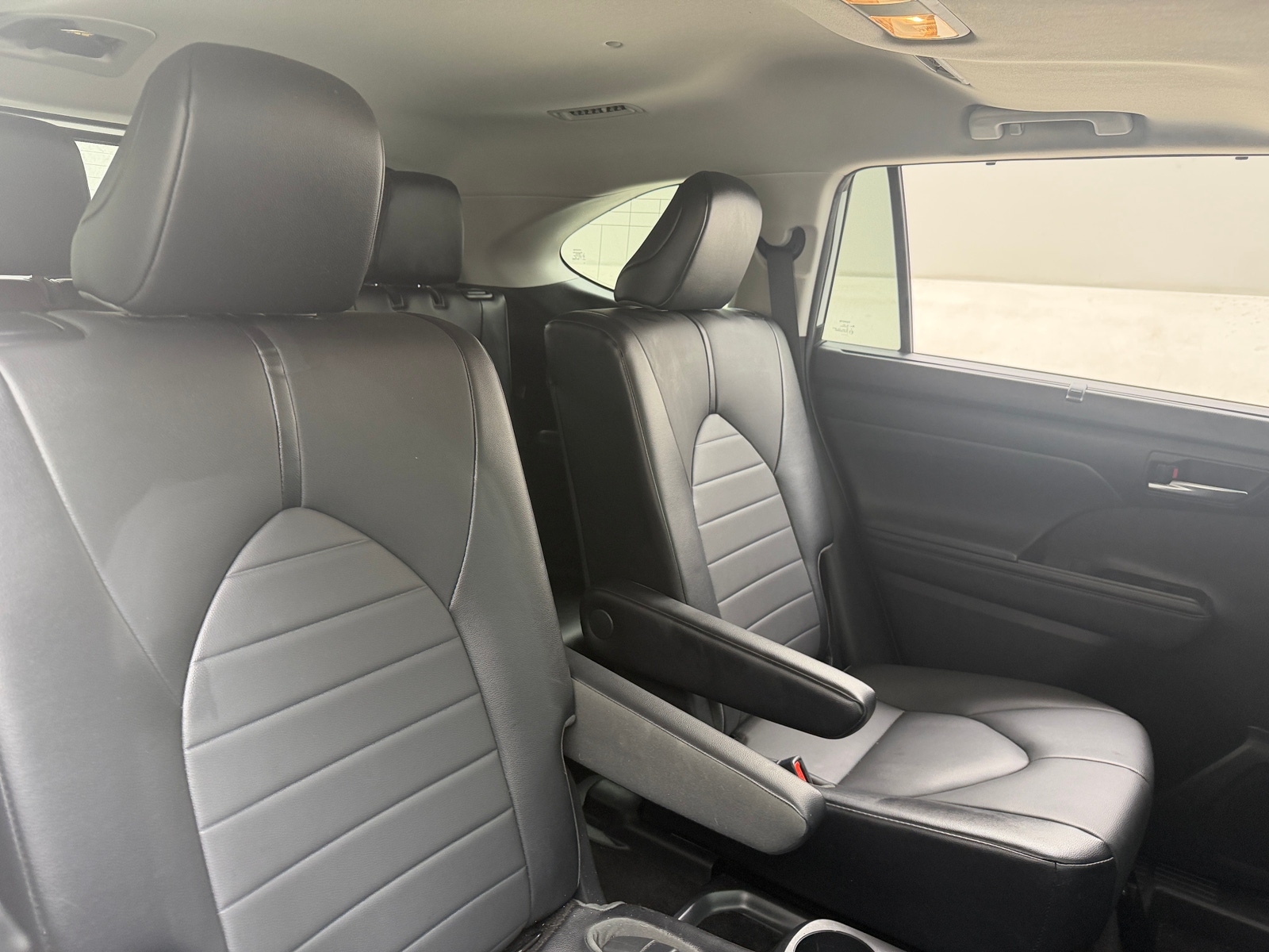 Thumbnail: 2021 Toyota Highlander - 5