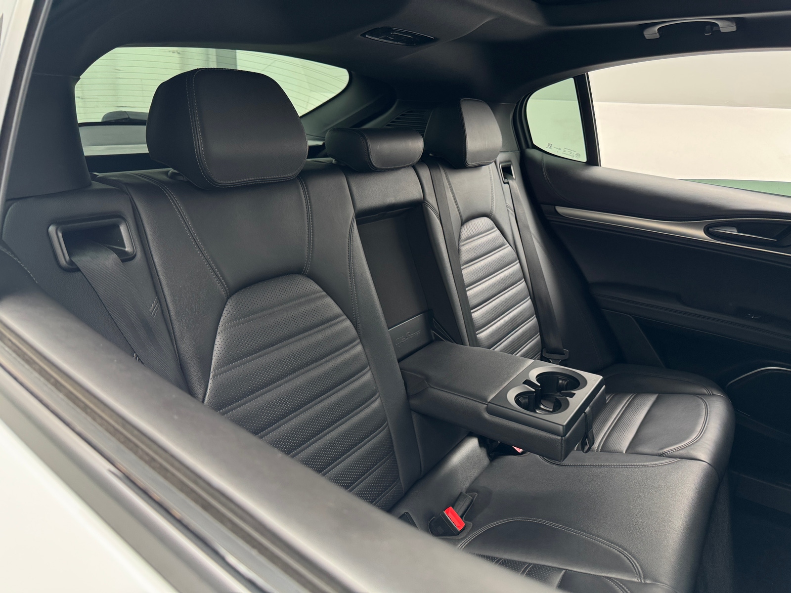 Thumbnail: 2021 Alfa Romeo Stelvio - 5