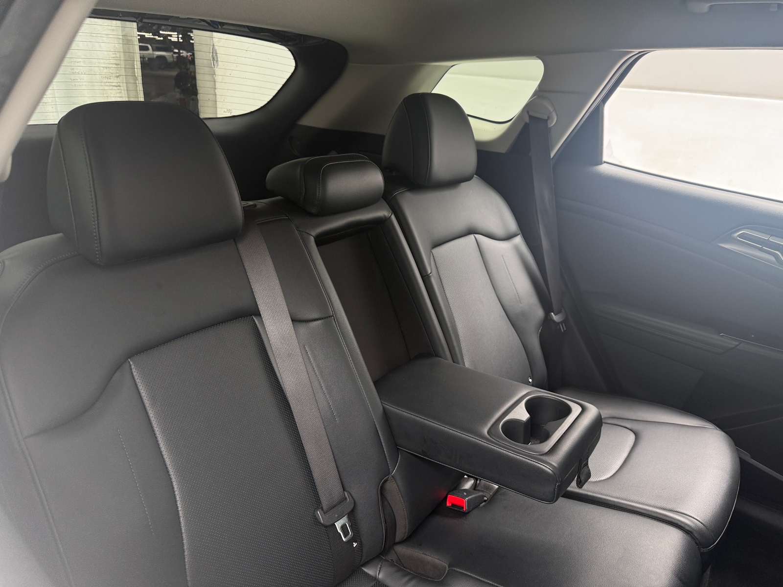 Thumbnail: 2023 Kia Sportage - 5