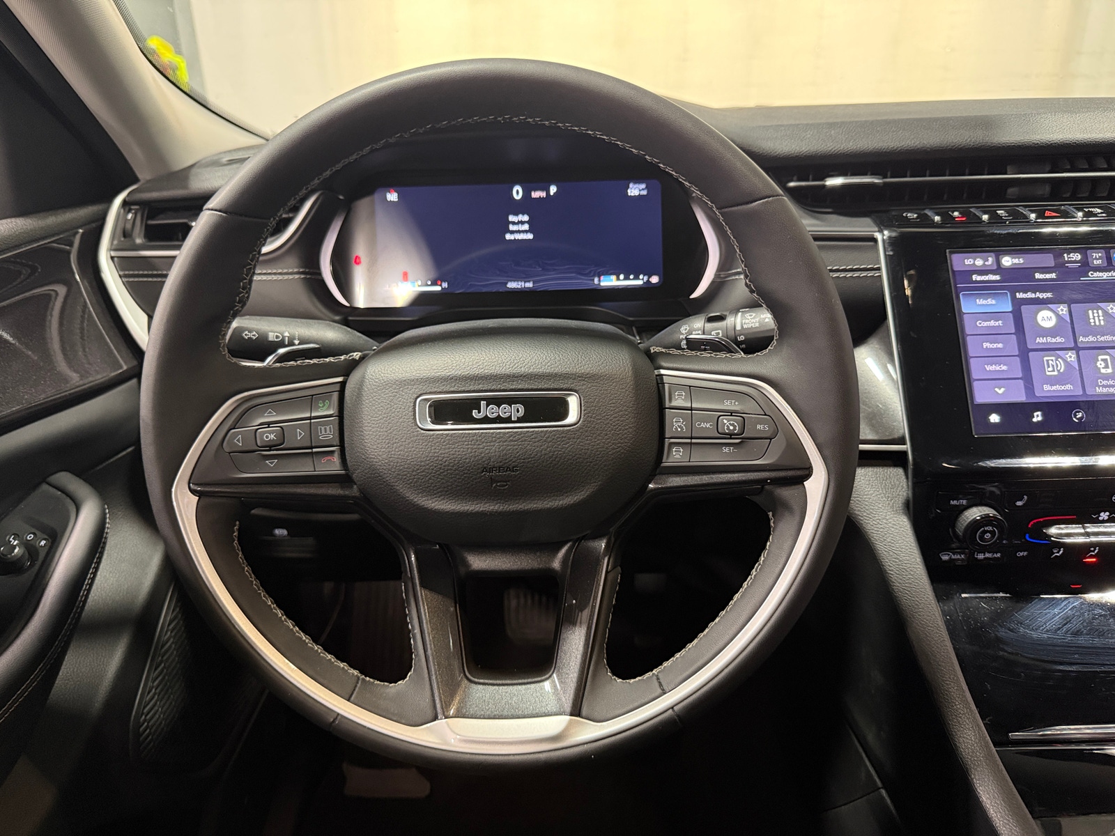 Thumbnail: 2023 Jeep Grand Cherokee L - 5