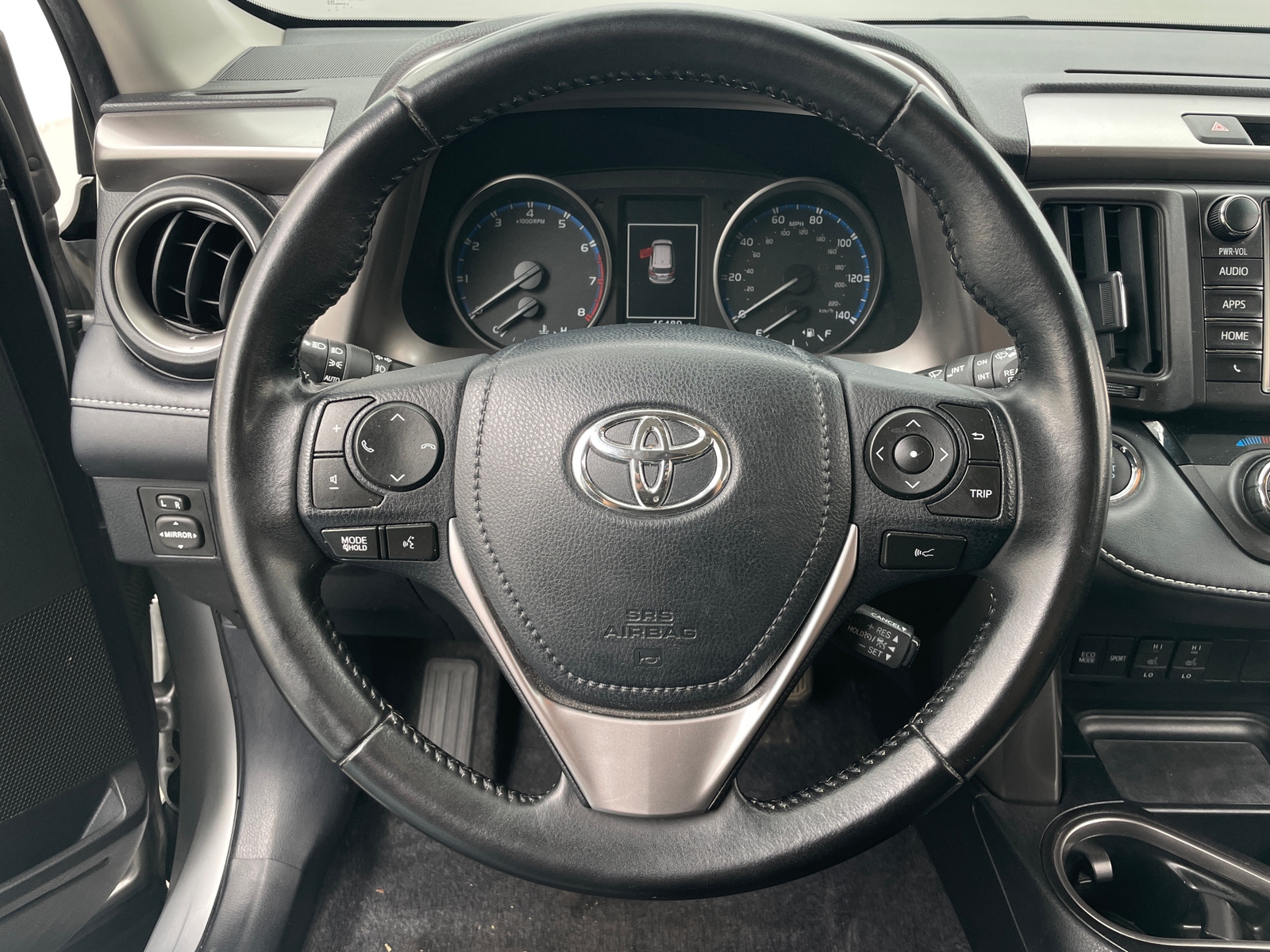 Thumbnail: 2018 Toyota RAV4 - 5