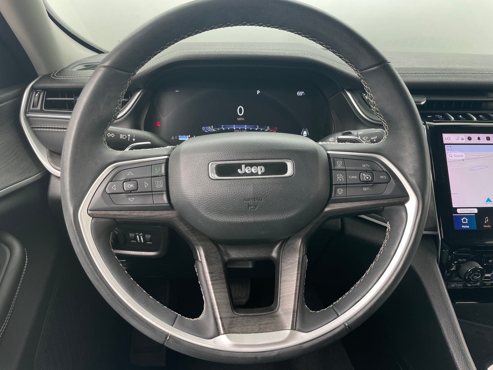Thumbnail: 2024 Jeep Grand Cherokee - 4