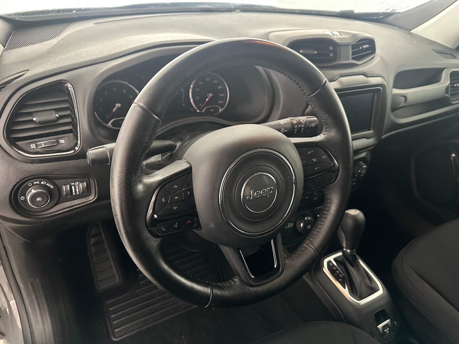 Thumbnail: 2020 Jeep Renegade - 5