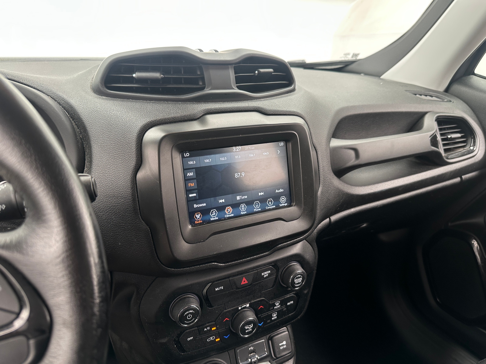 Thumbnail: 2020 Jeep Renegade - 4