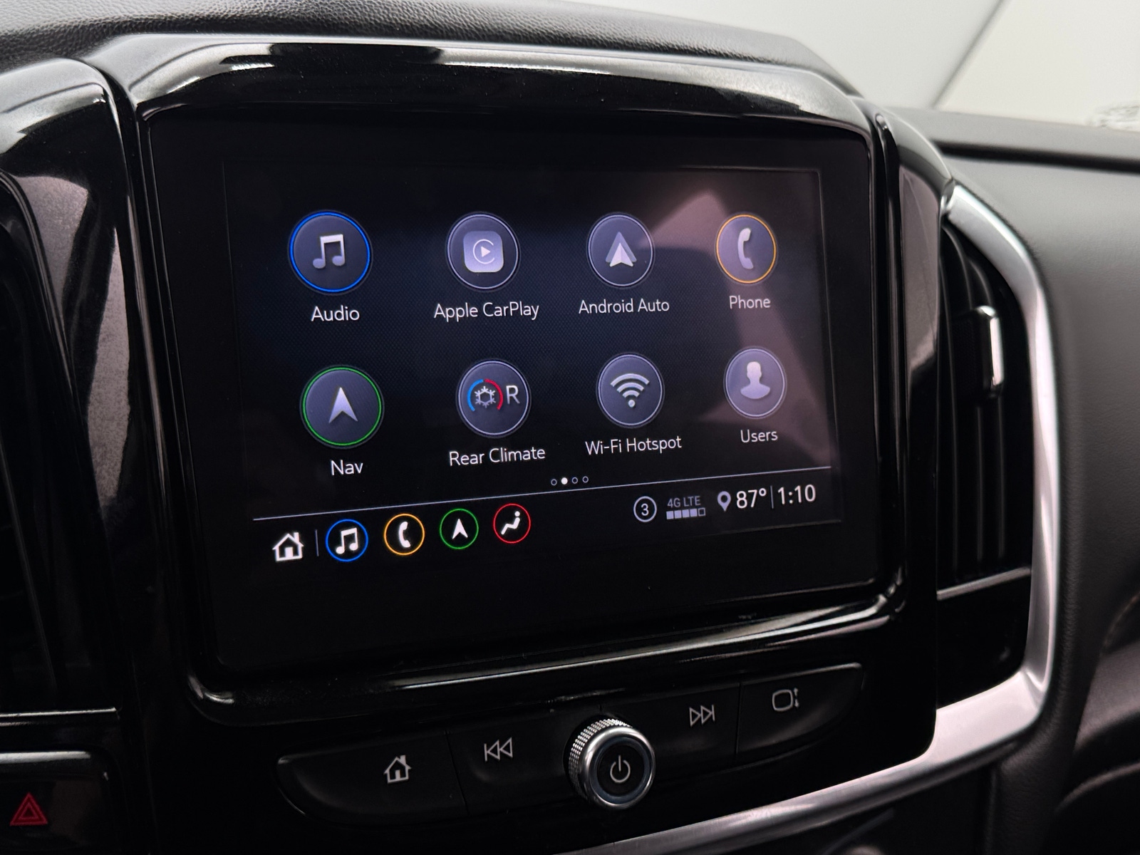 Thumbnail: 2021 Chevrolet Traverse - 3
