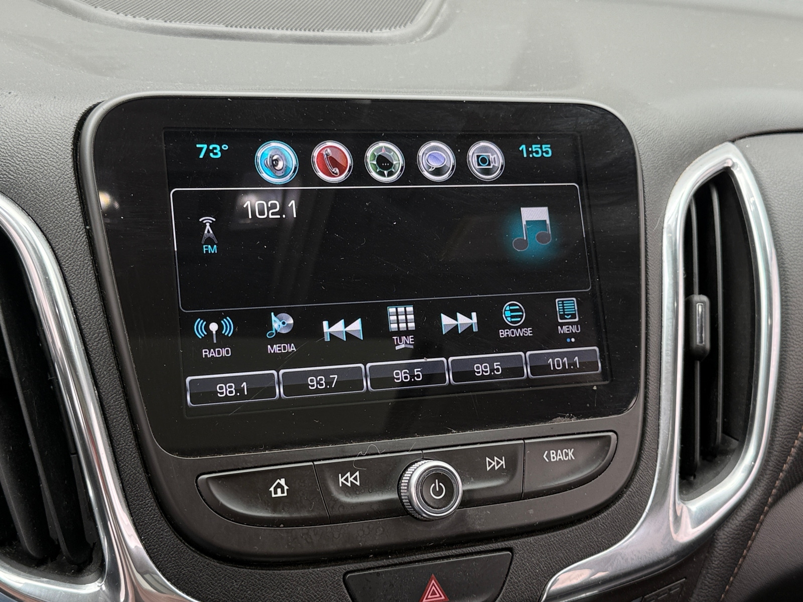 Thumbnail: 2018 Chevrolet Equinox - 3