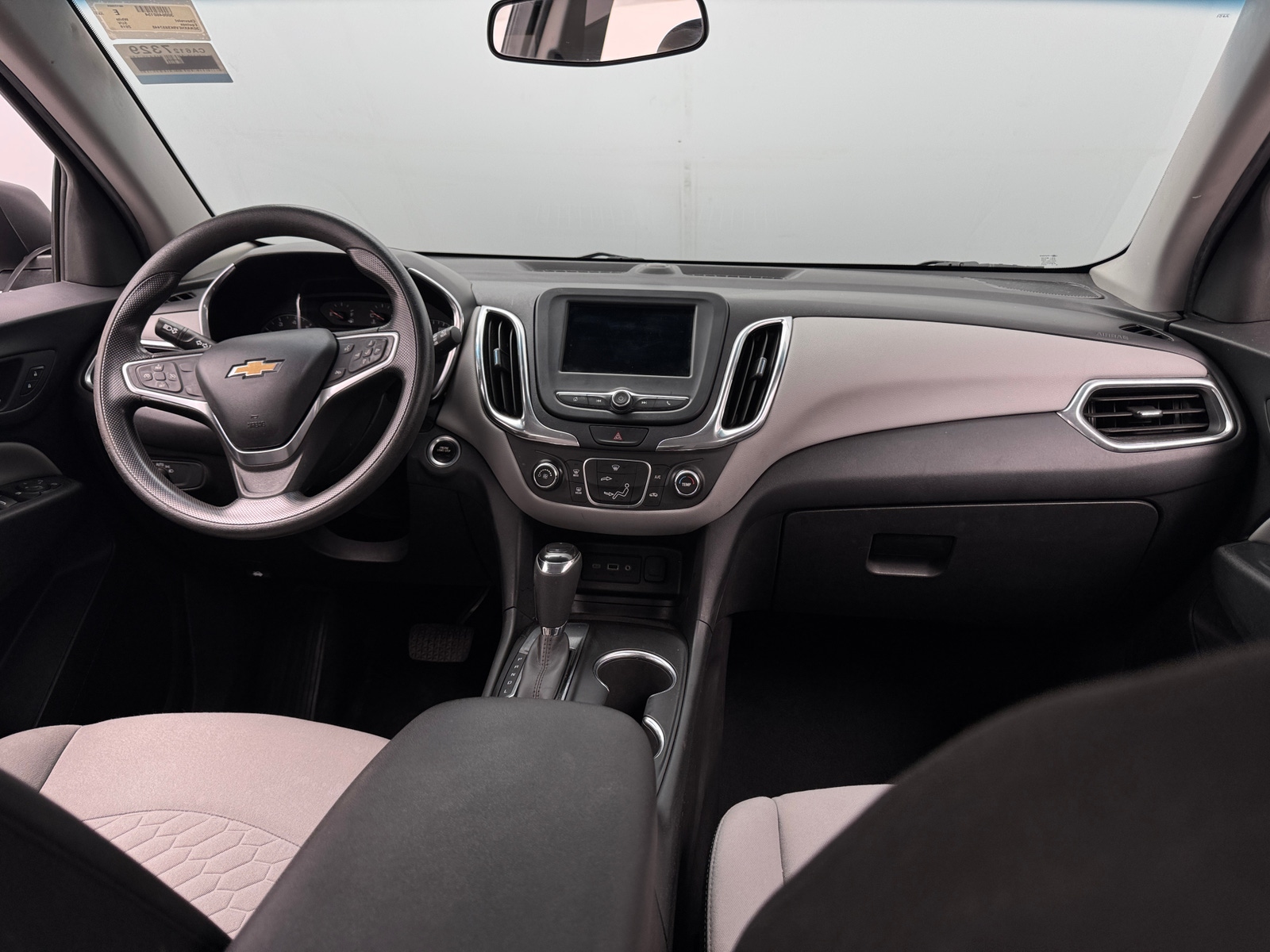 Thumbnail: 2019 Chevrolet Equinox - 3