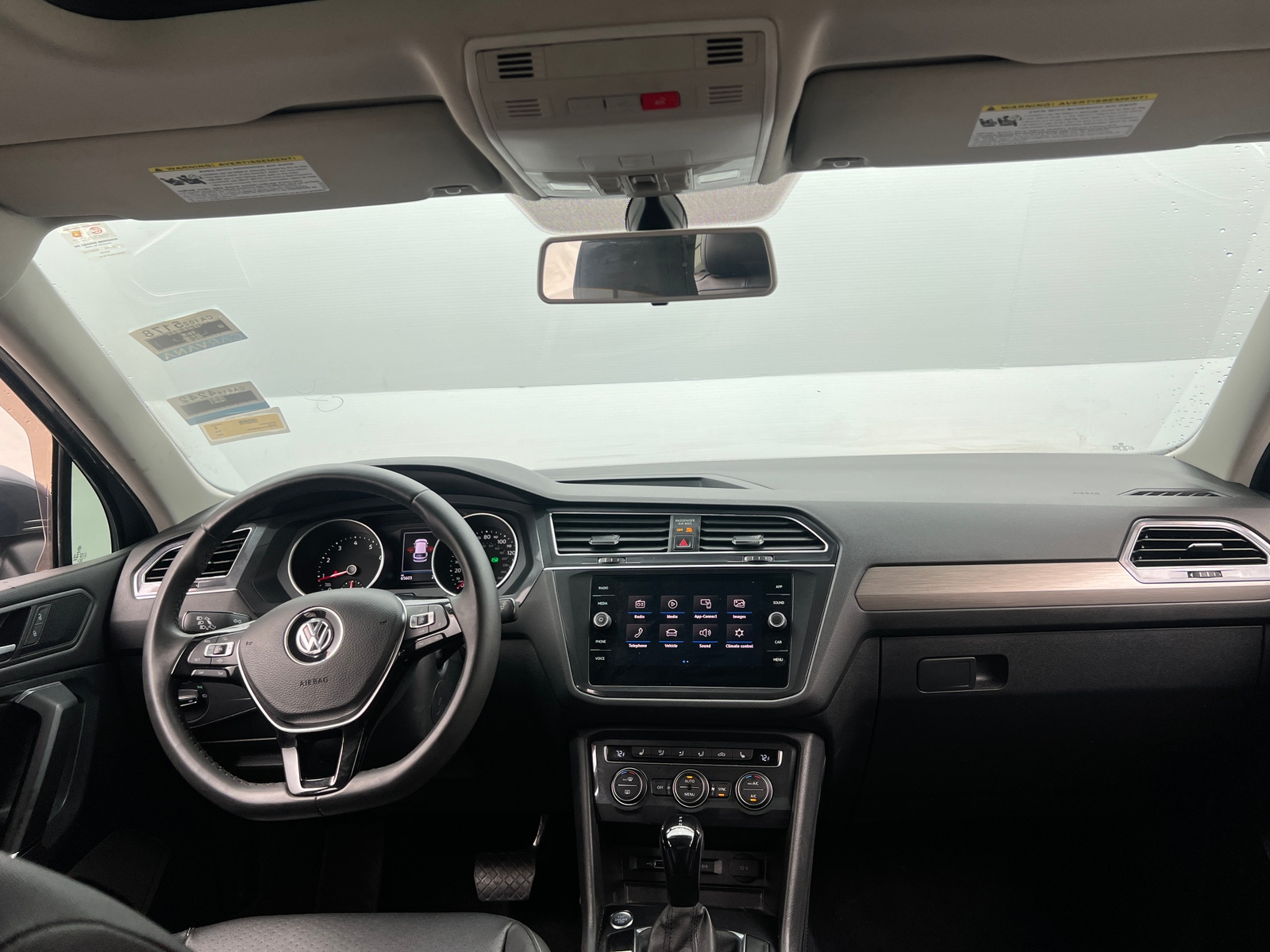 Thumbnail: 2020 Volkswagen Tiguan - 2
