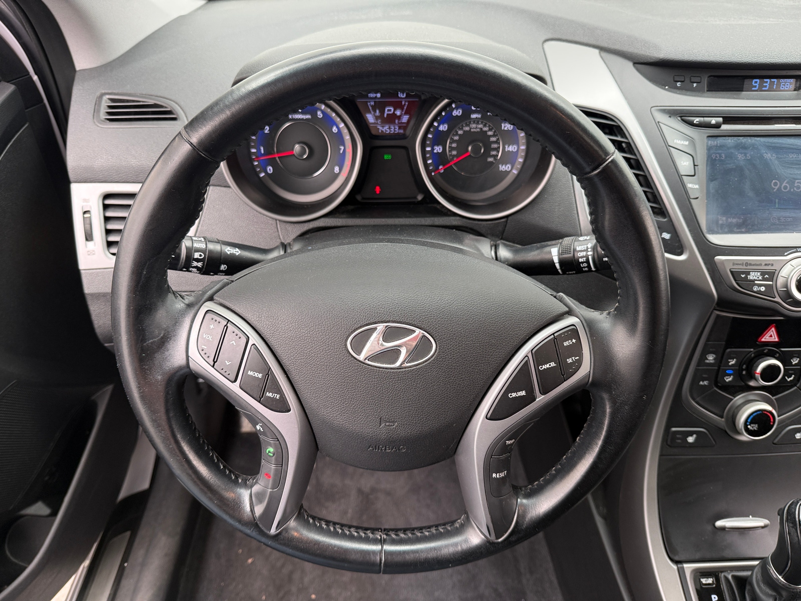 Thumbnail: 2015 Hyundai Elantra - 4