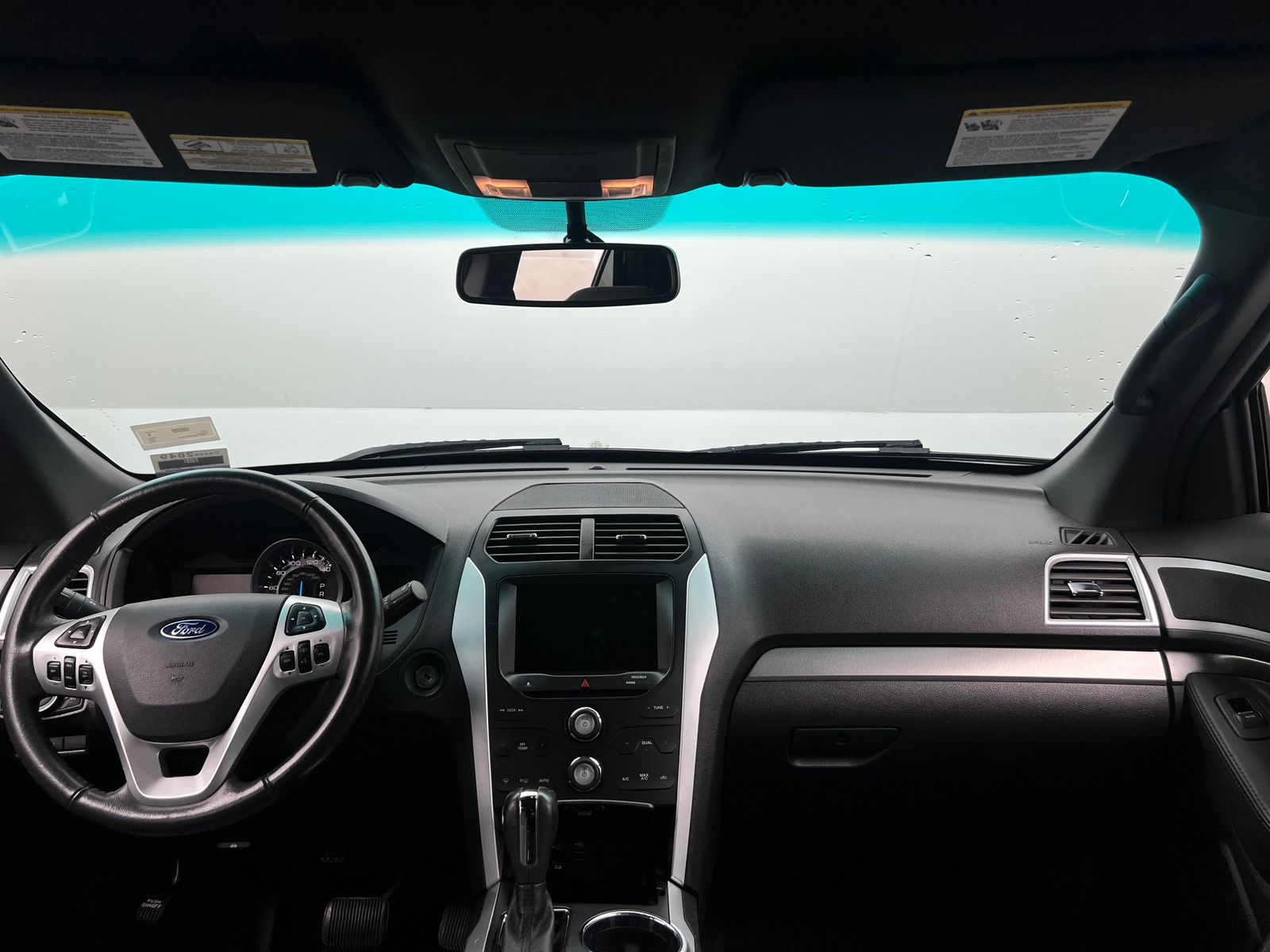 Thumbnail: 2015 Ford Explorer - 3