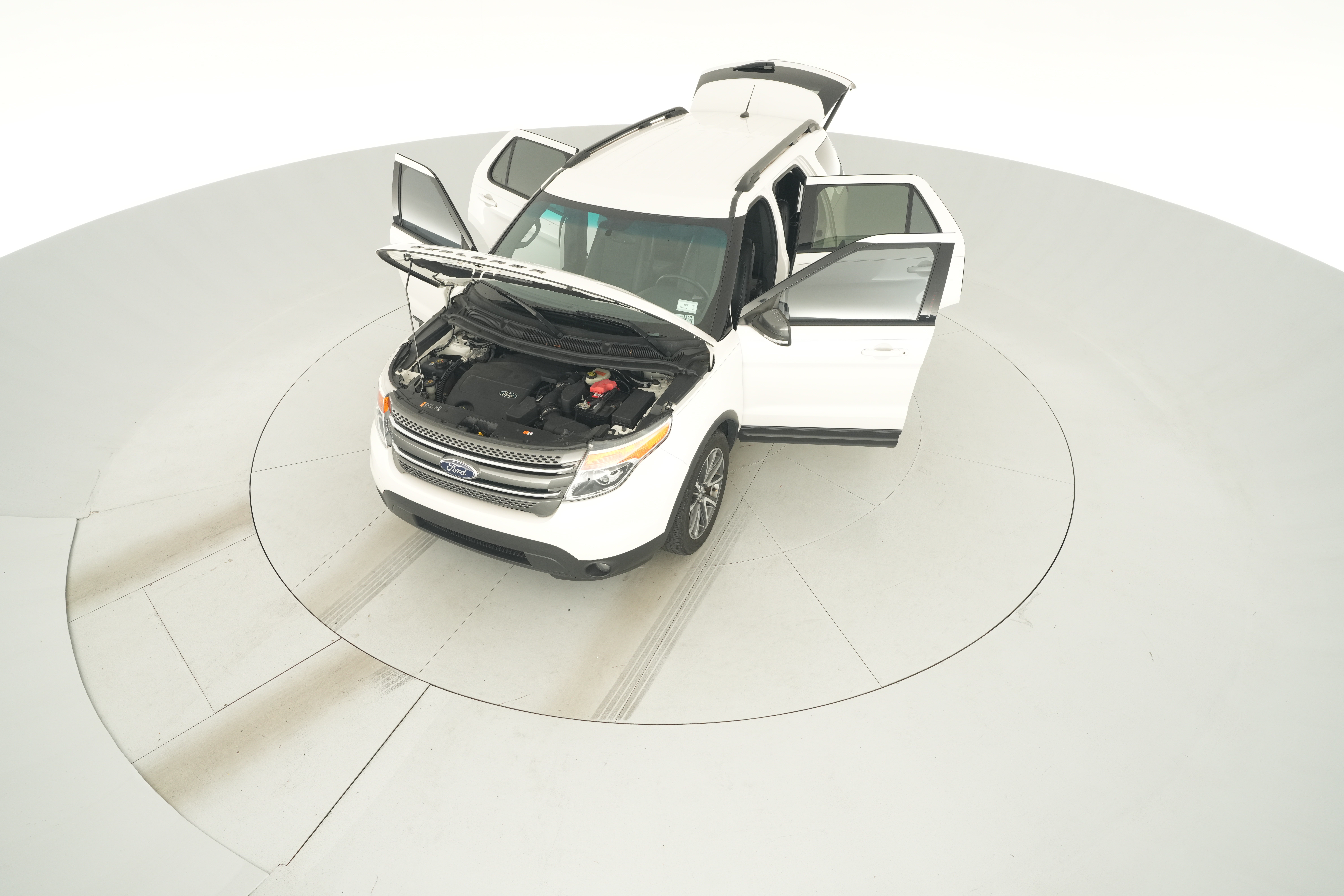 2015 Ford Explorer XLT - Photo 40