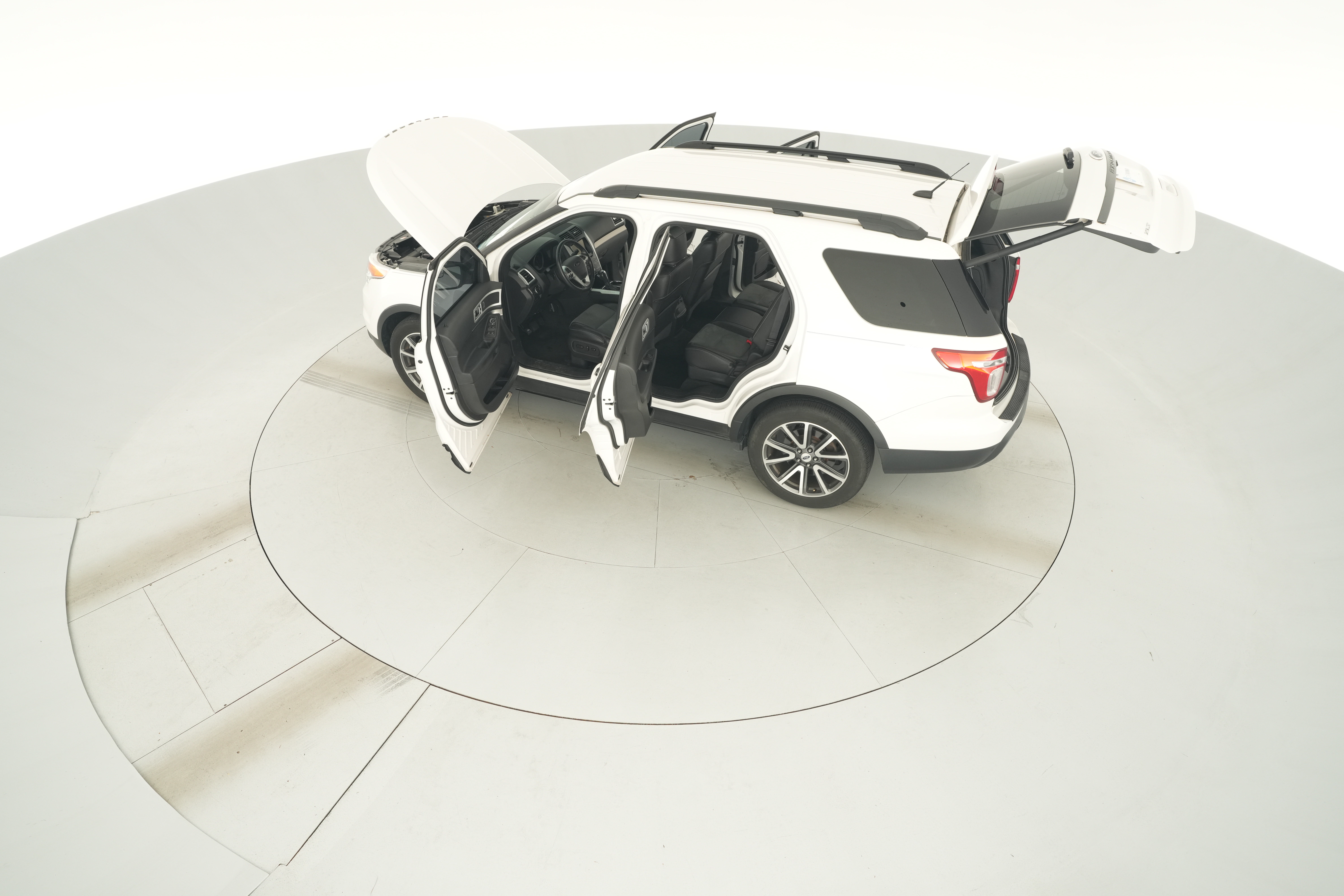 2015 Ford Explorer XLT - Photo 44