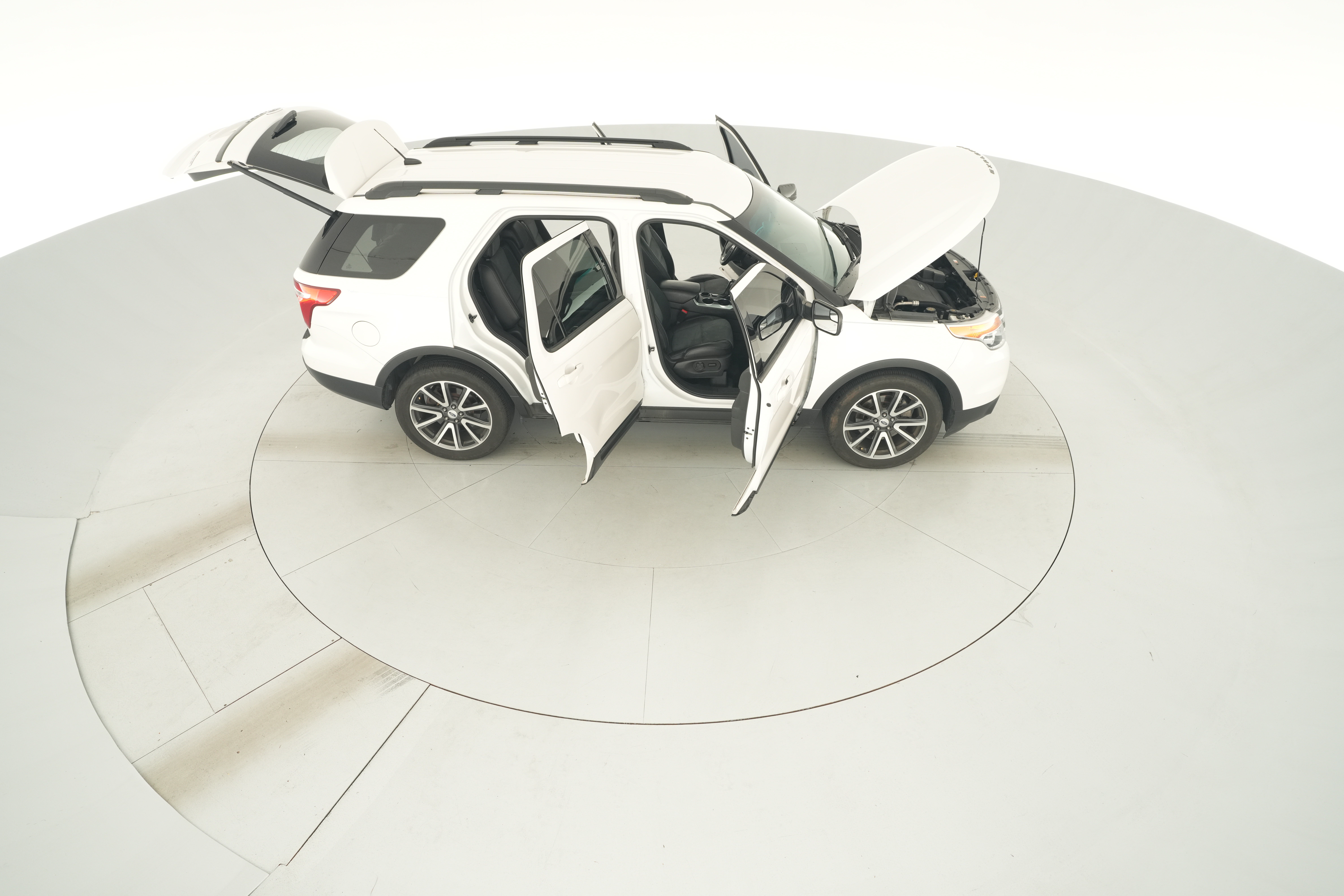 2015 Ford Explorer XLT - Photo 51
