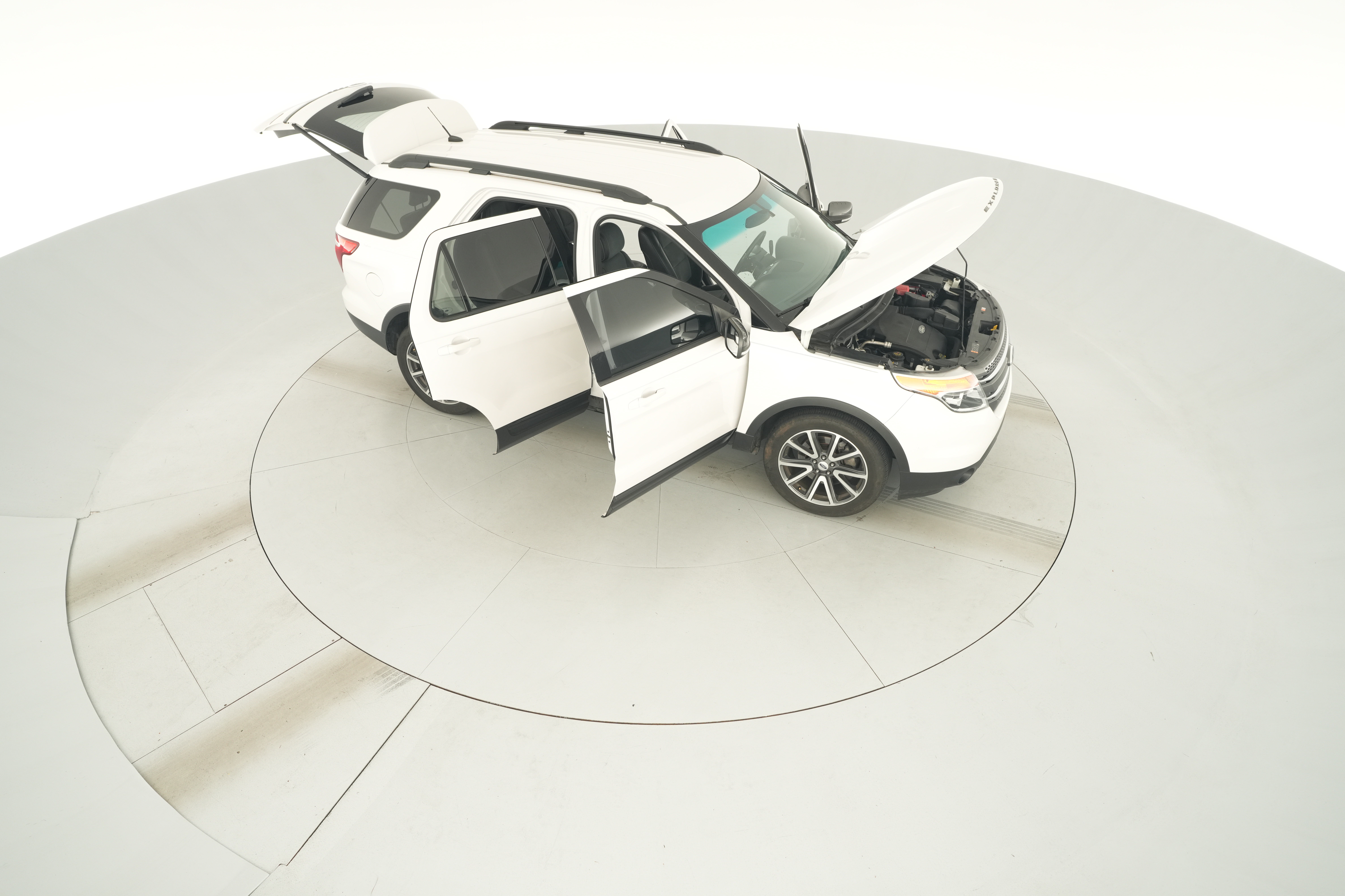 2015 Ford Explorer XLT - Photo 52