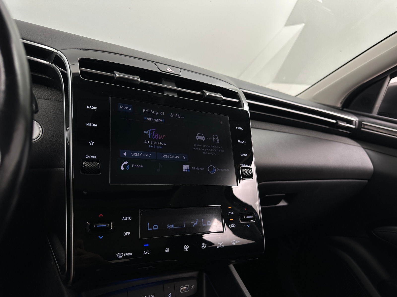 Thumbnail: 2022 Hyundai Tucson - 4
