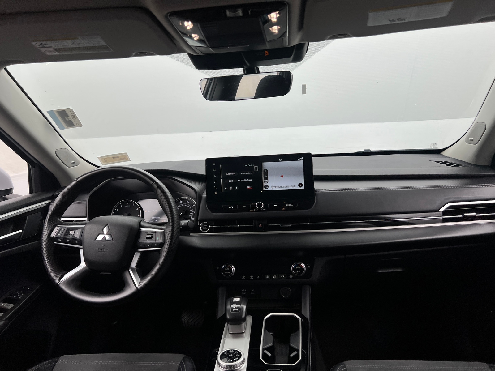 Thumbnail: 2025 Mitsubishi Outlander - 2