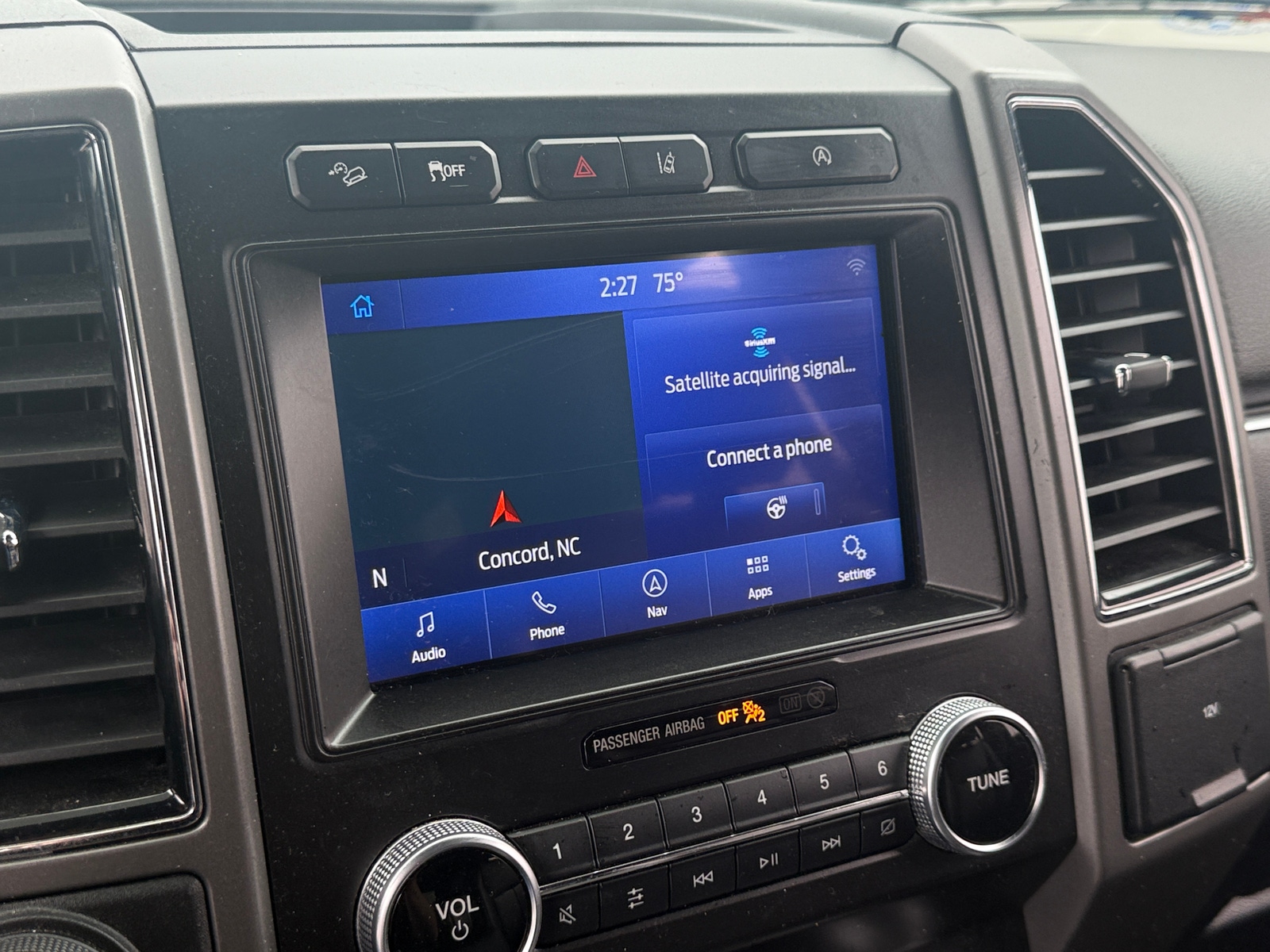 Thumbnail: 2021 Ford Expedition - 3