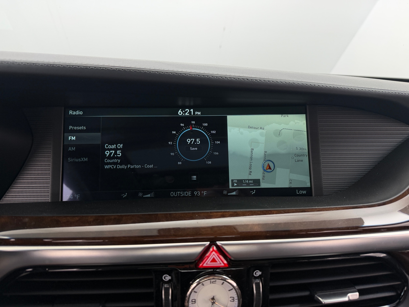 Thumbnail: 2017 Genesis G90 - 3