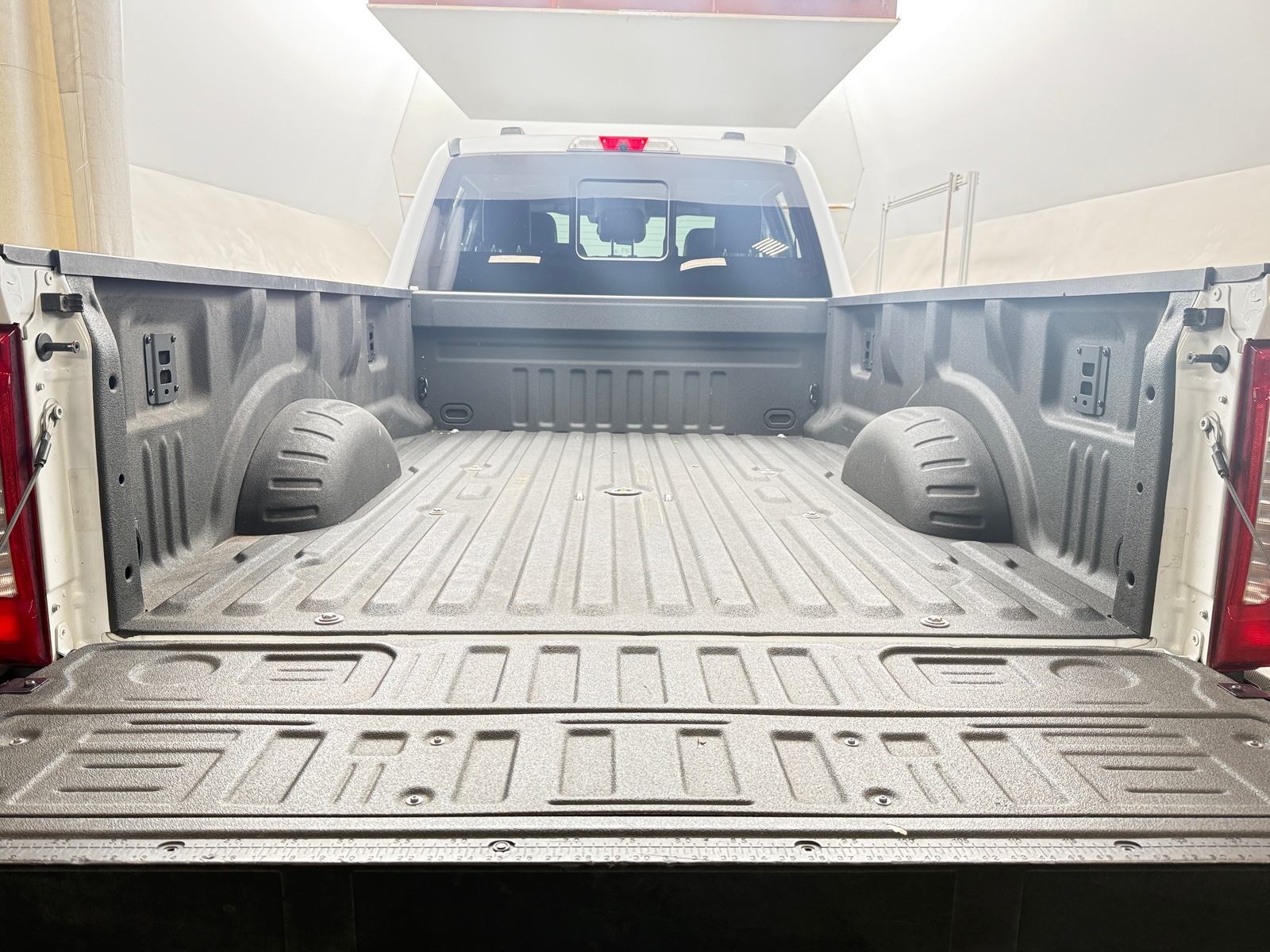 Thumbnail: 2024 Ford Econoline - 6
