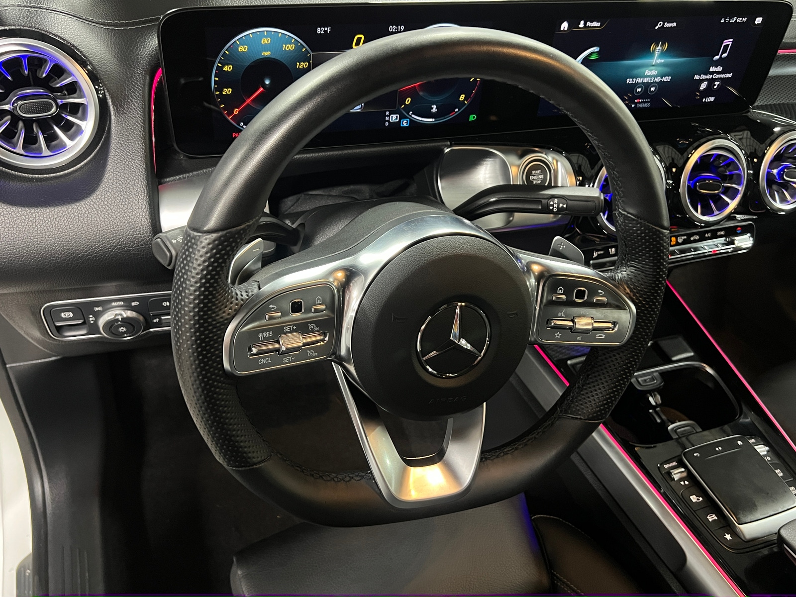 Thumbnail: 2023 Mercedes-Benz GLB - 4