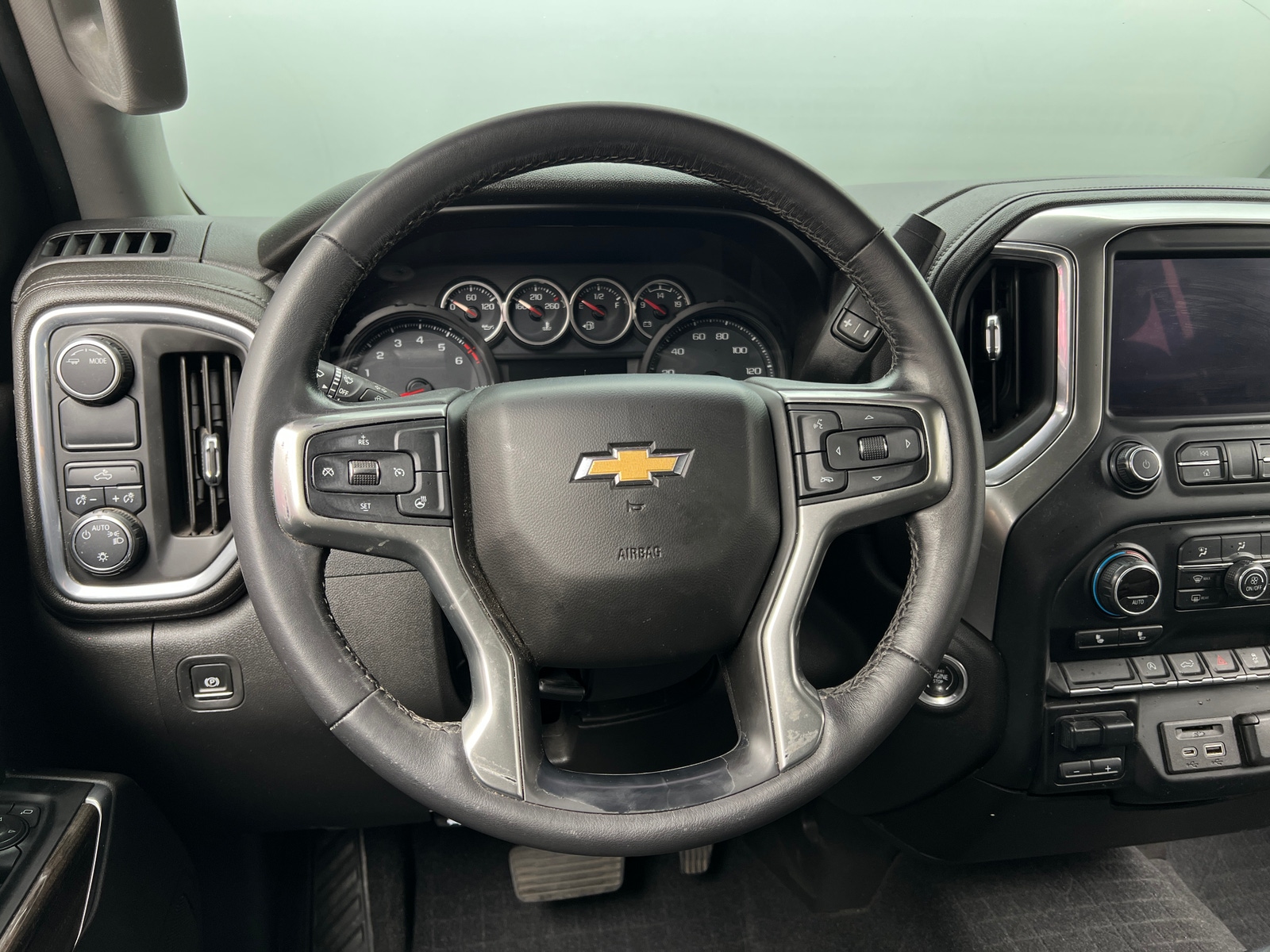 Thumbnail: 2020 Chevrolet Silverado 1500 - 5