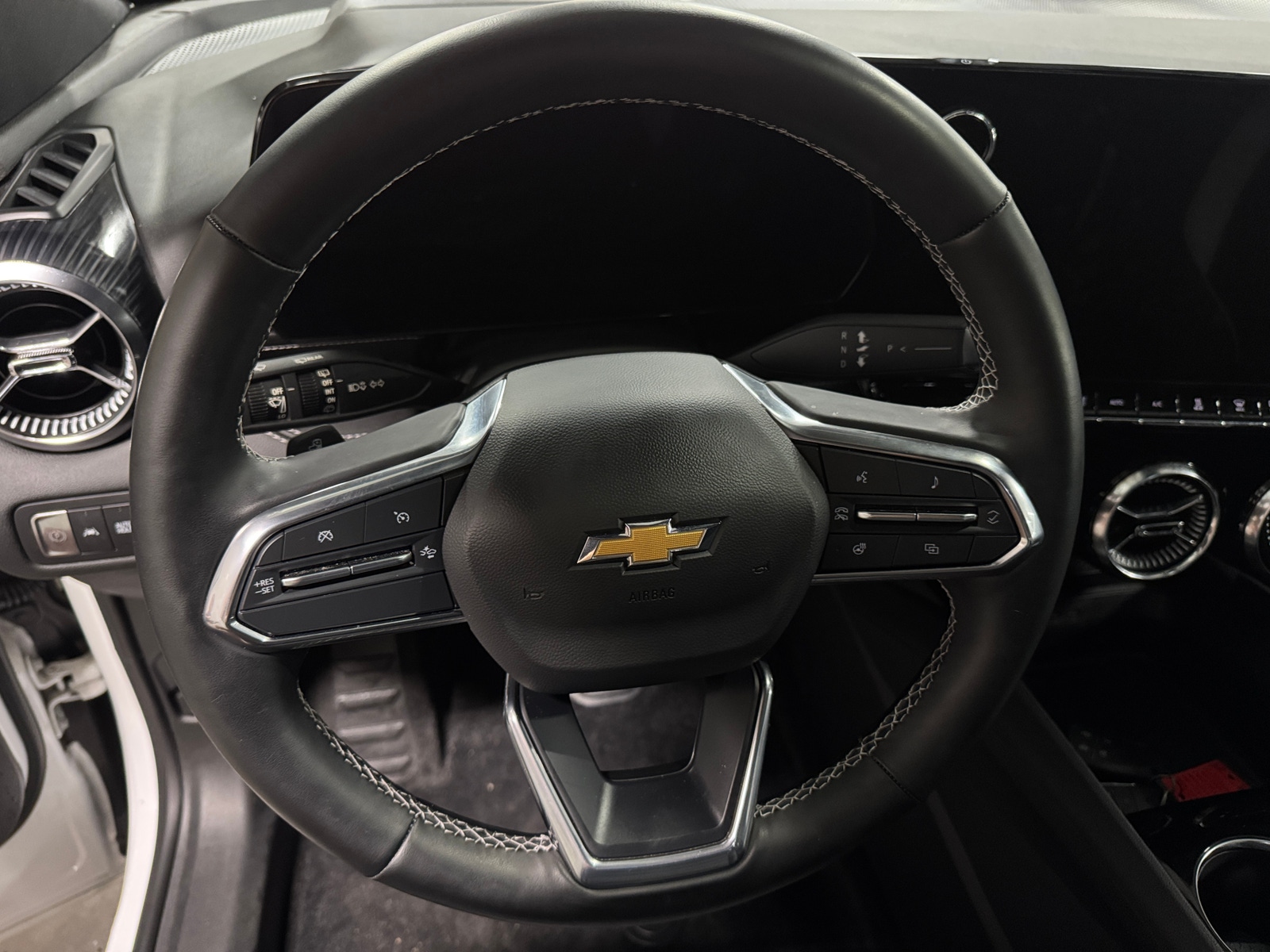 Thumbnail: 2024 Chevrolet Blazer EV - 4