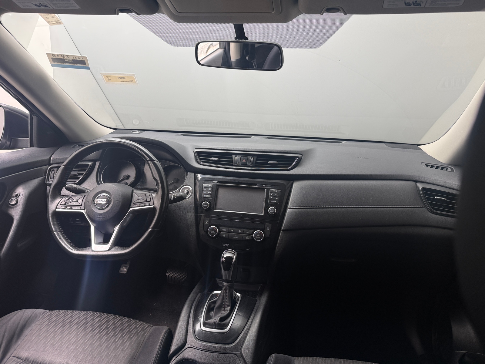 Thumbnail: 2017 Nissan Rogue - 3