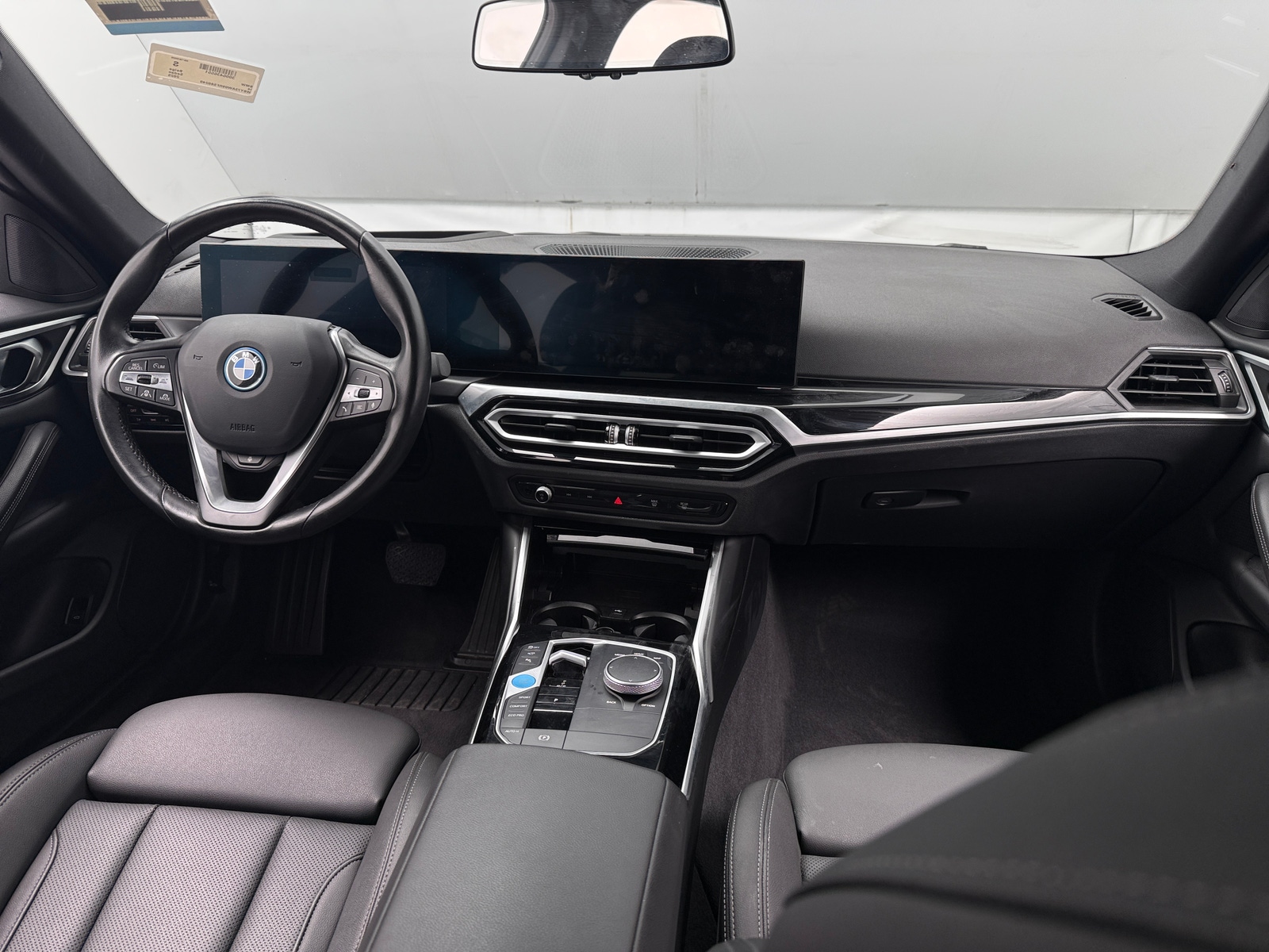 Thumbnail: 2025 BMW i4 - 2