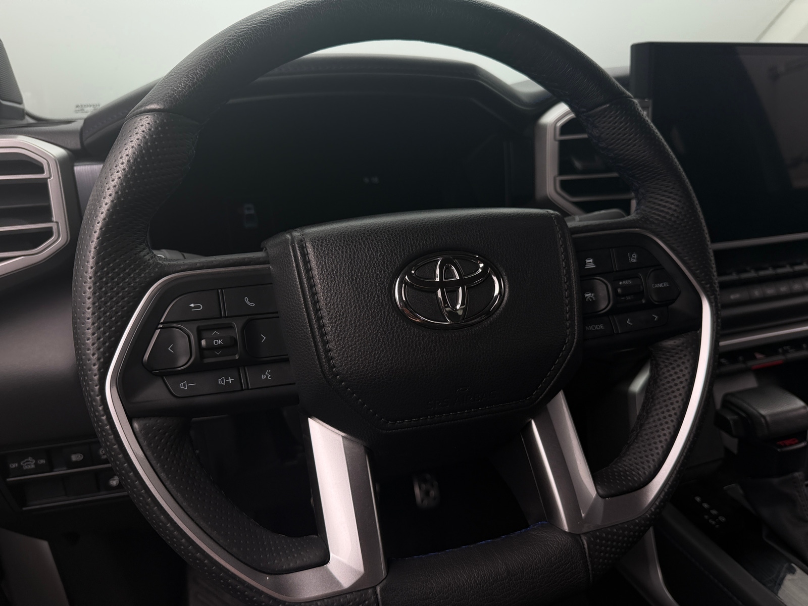 Thumbnail: 2025 Toyota Tundra - 5
