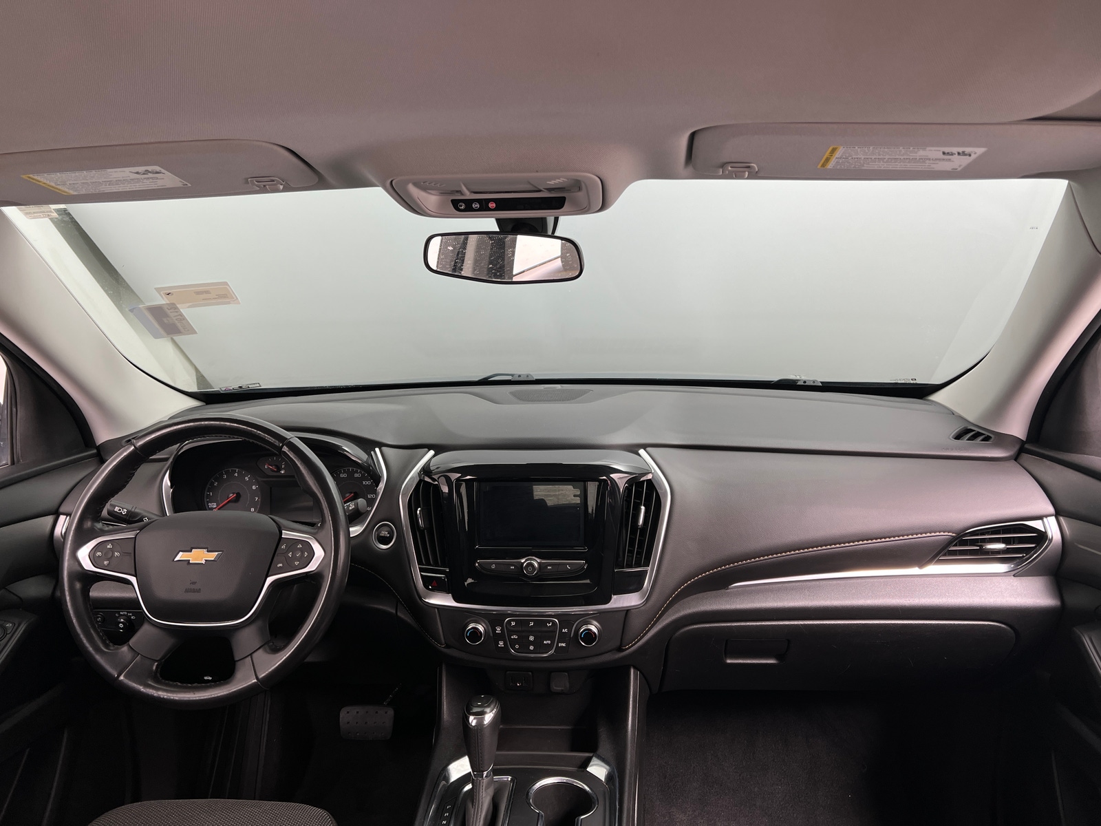 Thumbnail: 2020 Chevrolet Traverse - 3