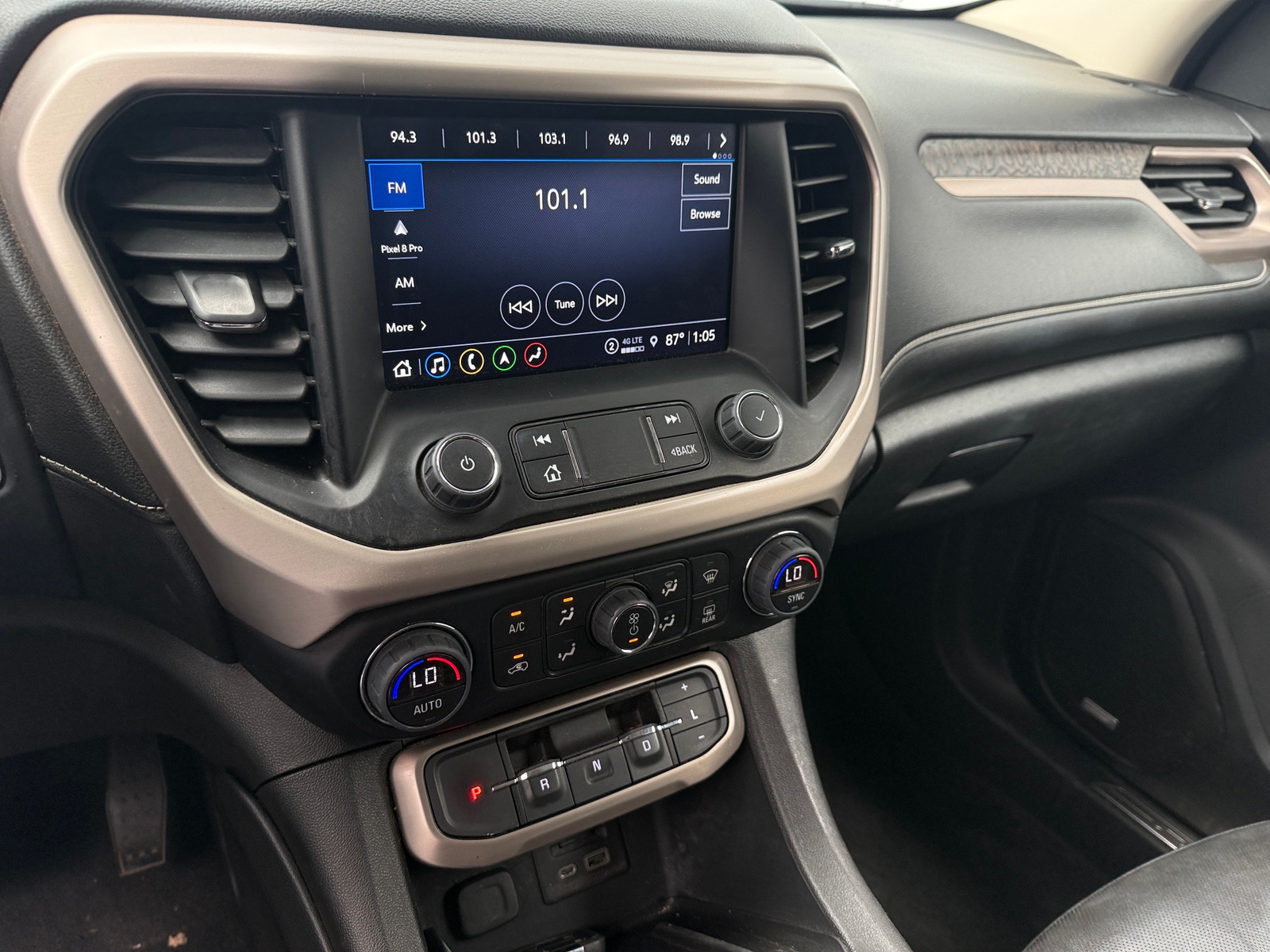Thumbnail: 2023 GMC Acadia - 3